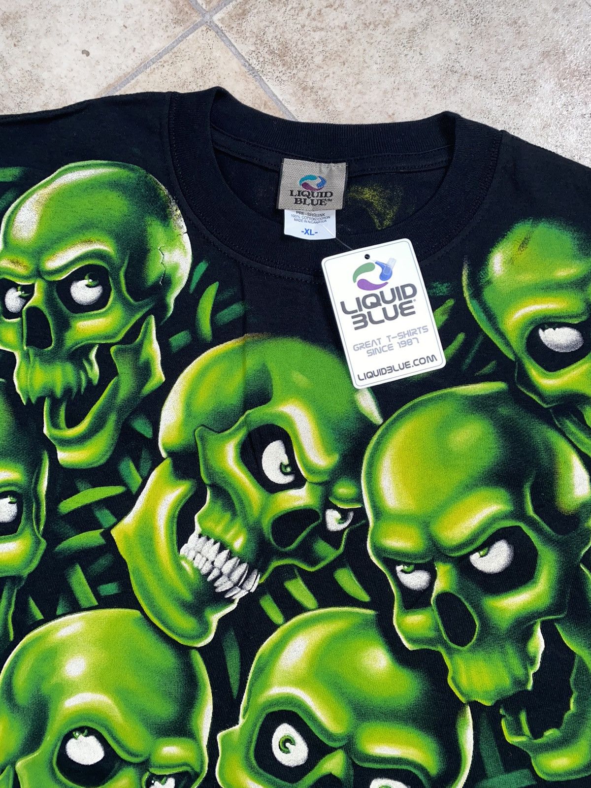 Liquid Blue Skull Pile Og 2001 Glow in Dark Carhartt Size US XL / EU 56 / 4 - 3 Thumbnail
