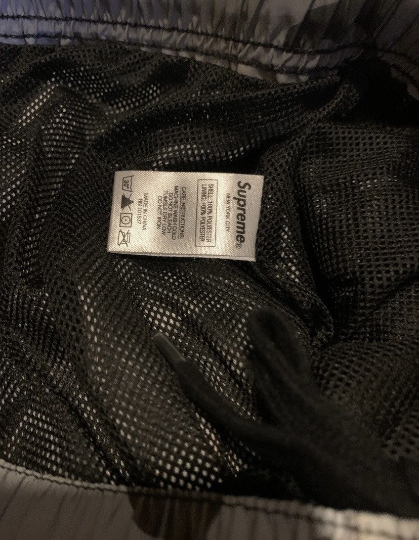 Supreme Reflective Warm Up Pant Size US 32 / EU 48 - 5 Thumbnail