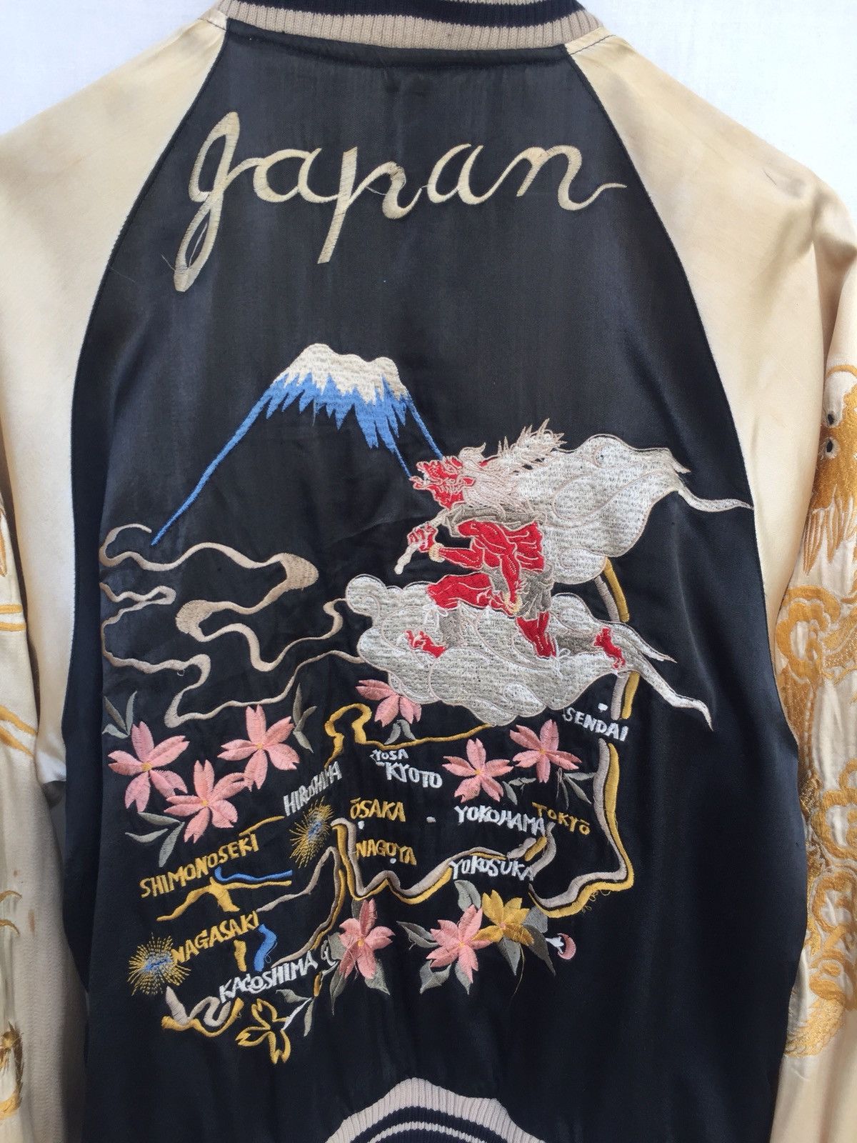 Tailor Toyo 80s 🇯🇵 Map Dragon Embroidery Rayon 2 Side Sukajan Size US M / EU 48-50 / 2 - 8 Thumbnail