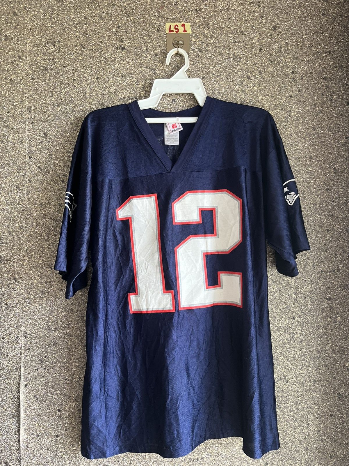 Rap Tees Vintage NFL HOCKEY ICE hip hop jersey 3pcs $100 shipped LS1 Size US L / EU 52-54 / 3 - 1 Thumbnail