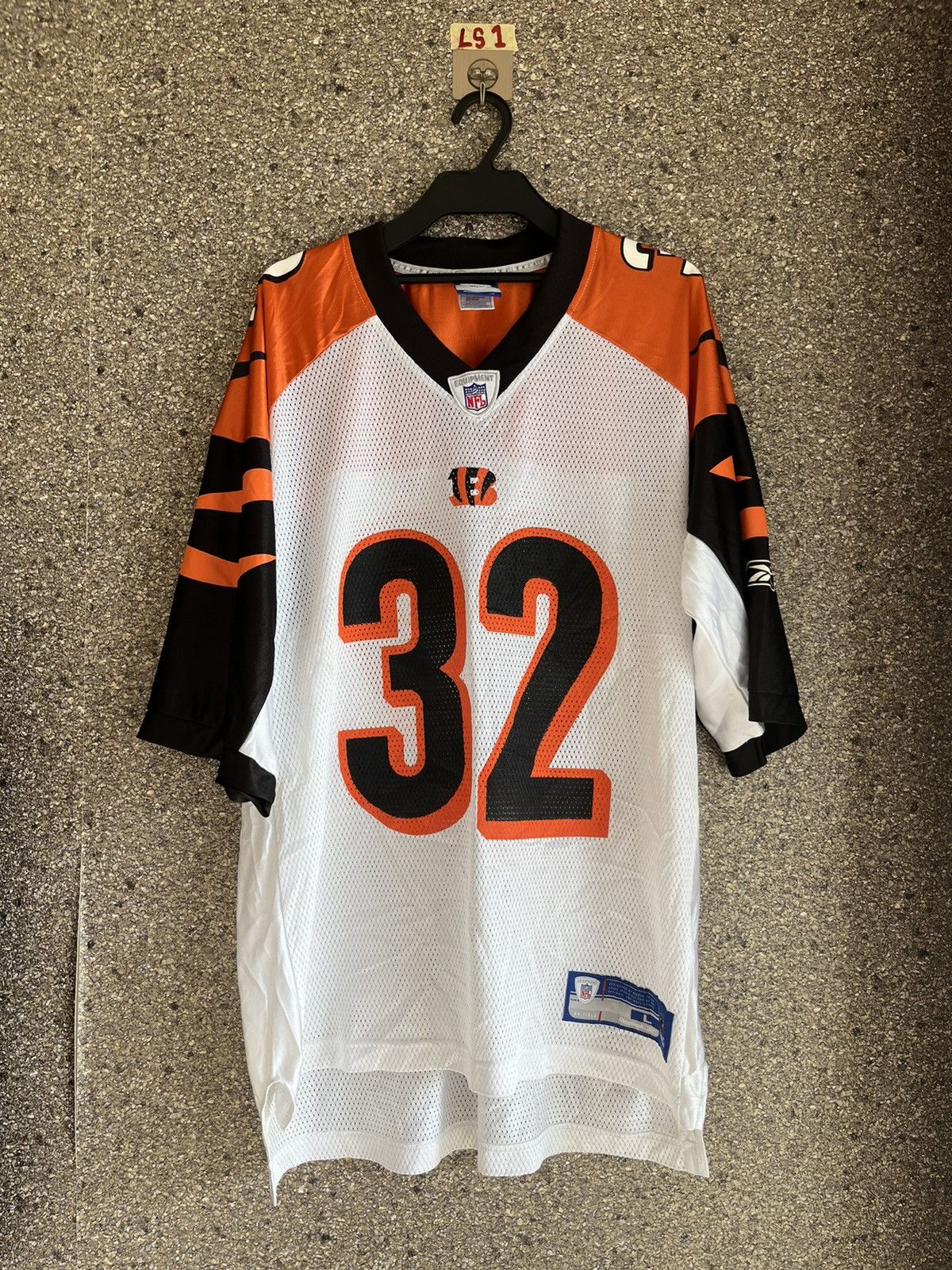Rap Tees Vintage NFL HOCKEY ICE hip hop jersey 3pcs $100 shipped LS1 Size US L / EU 52-54 / 3 - 1 Thumbnail