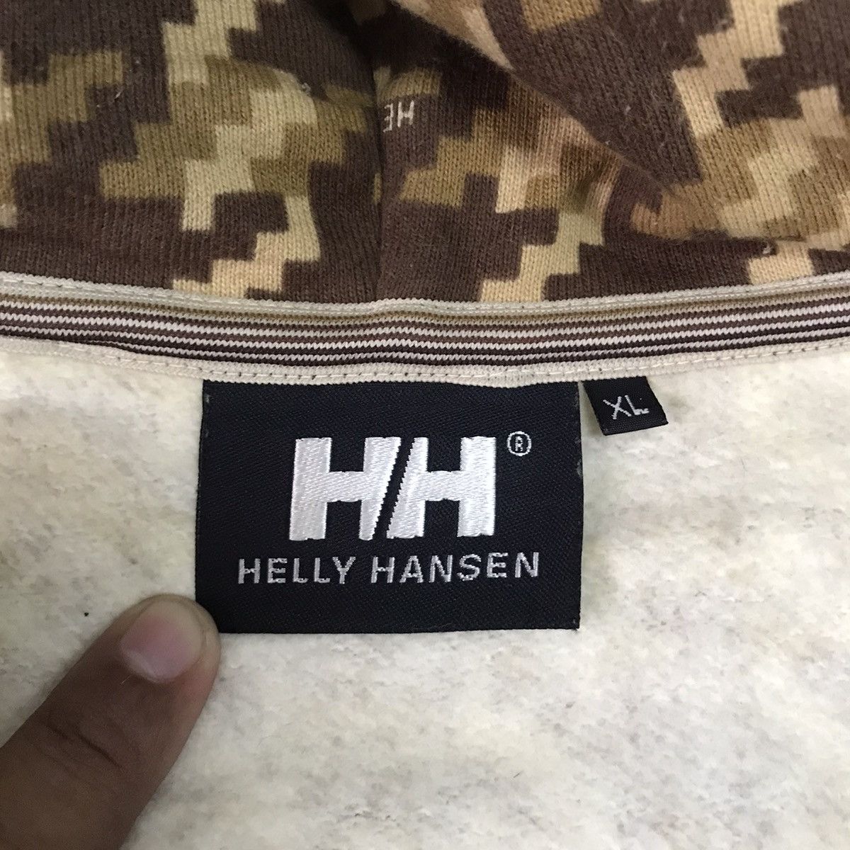 Helly Hansen 💥Steals💥Nice Digital Camo Style Helly Hansen Jacket Hooded Size US XL / EU 56 / 4 - 19 Thumbnail