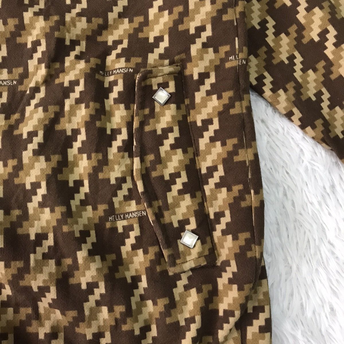 Helly Hansen 💥Steals💥Nice Digital Camo Style Helly Hansen Jacket Hooded Size US XL / EU 56 / 4 - 7 Thumbnail