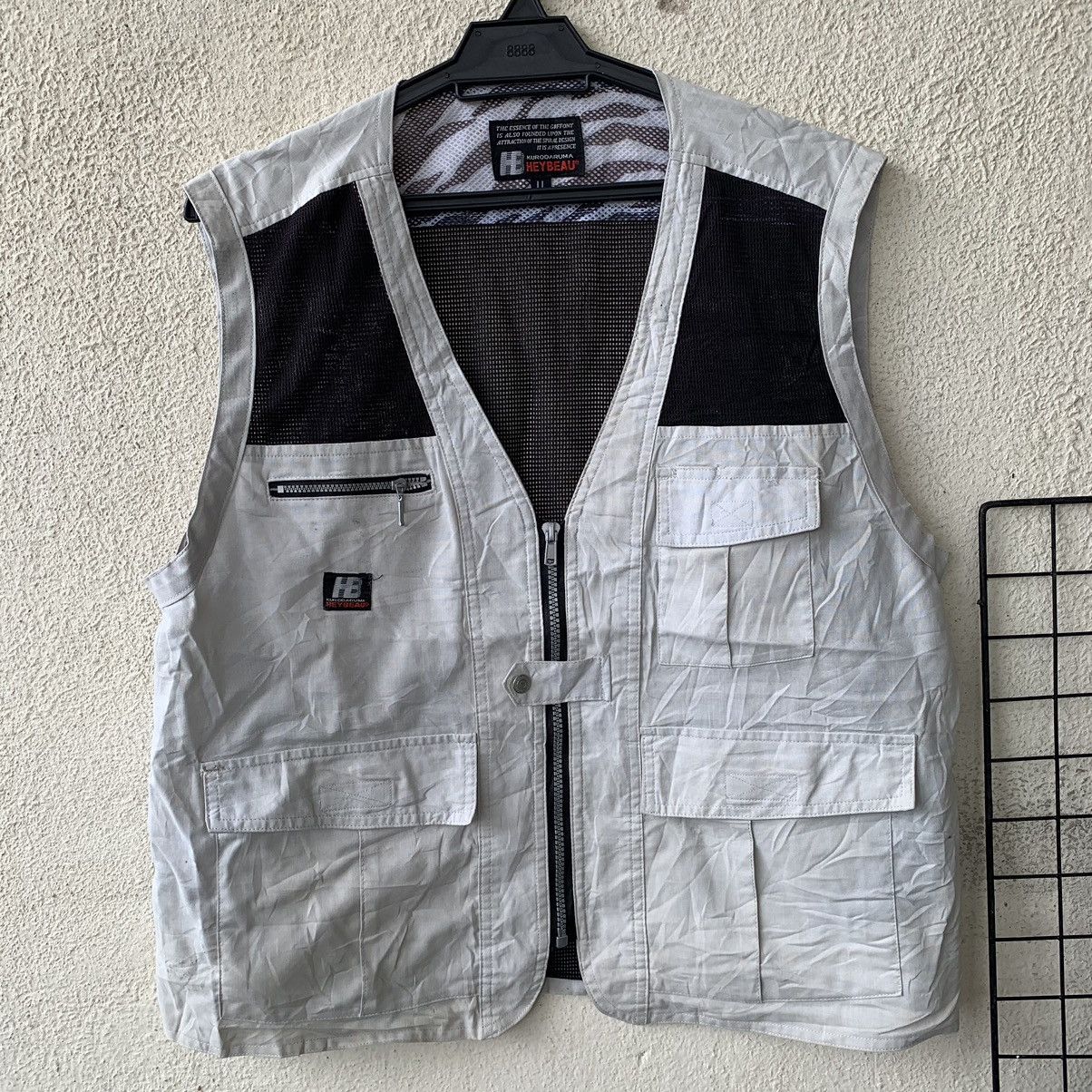 Japanese Brand Kurodaruma Heybeau japanese brand fishing vests Size US L / EU 52-54 / 3 - 1 Thumbnail