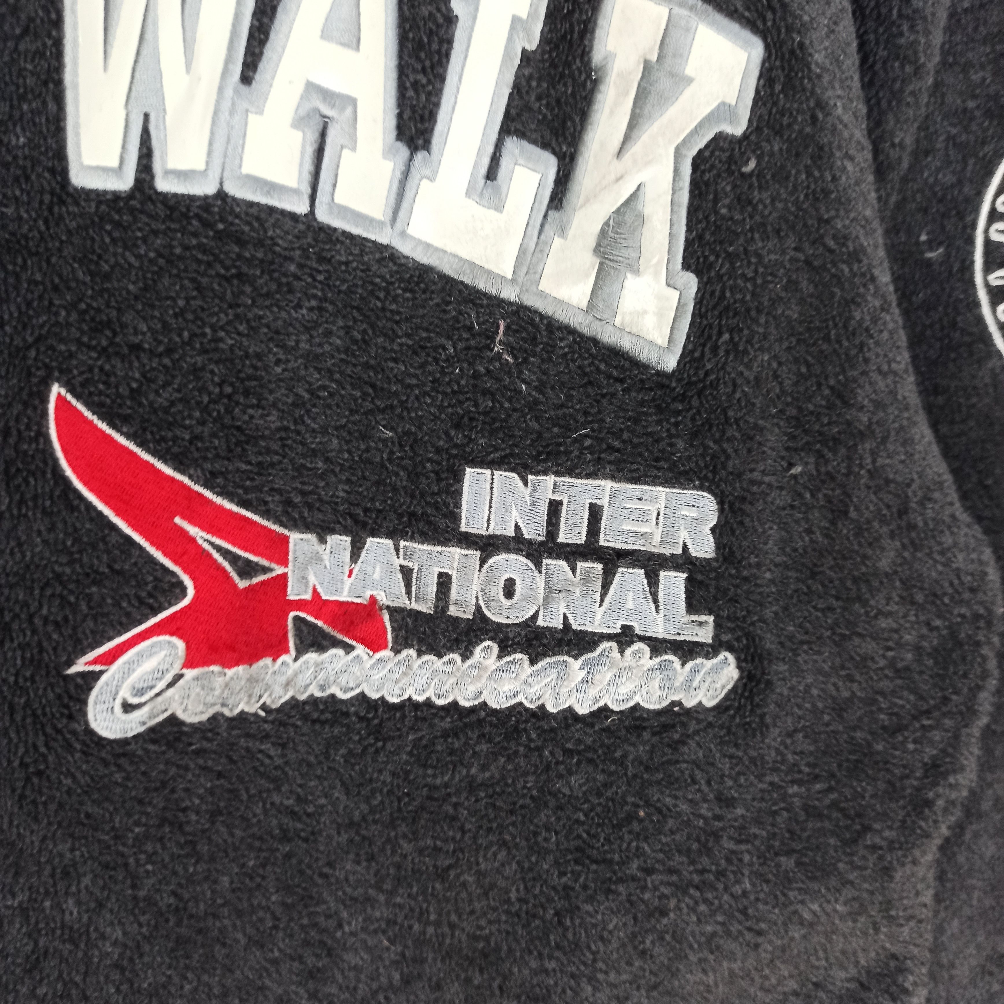 Airwalk Rare Airwalk Hoodie Fleece Jacket Big Logo Spells Out Size US M / EU 48-50 / 2 - 3 Thumbnail