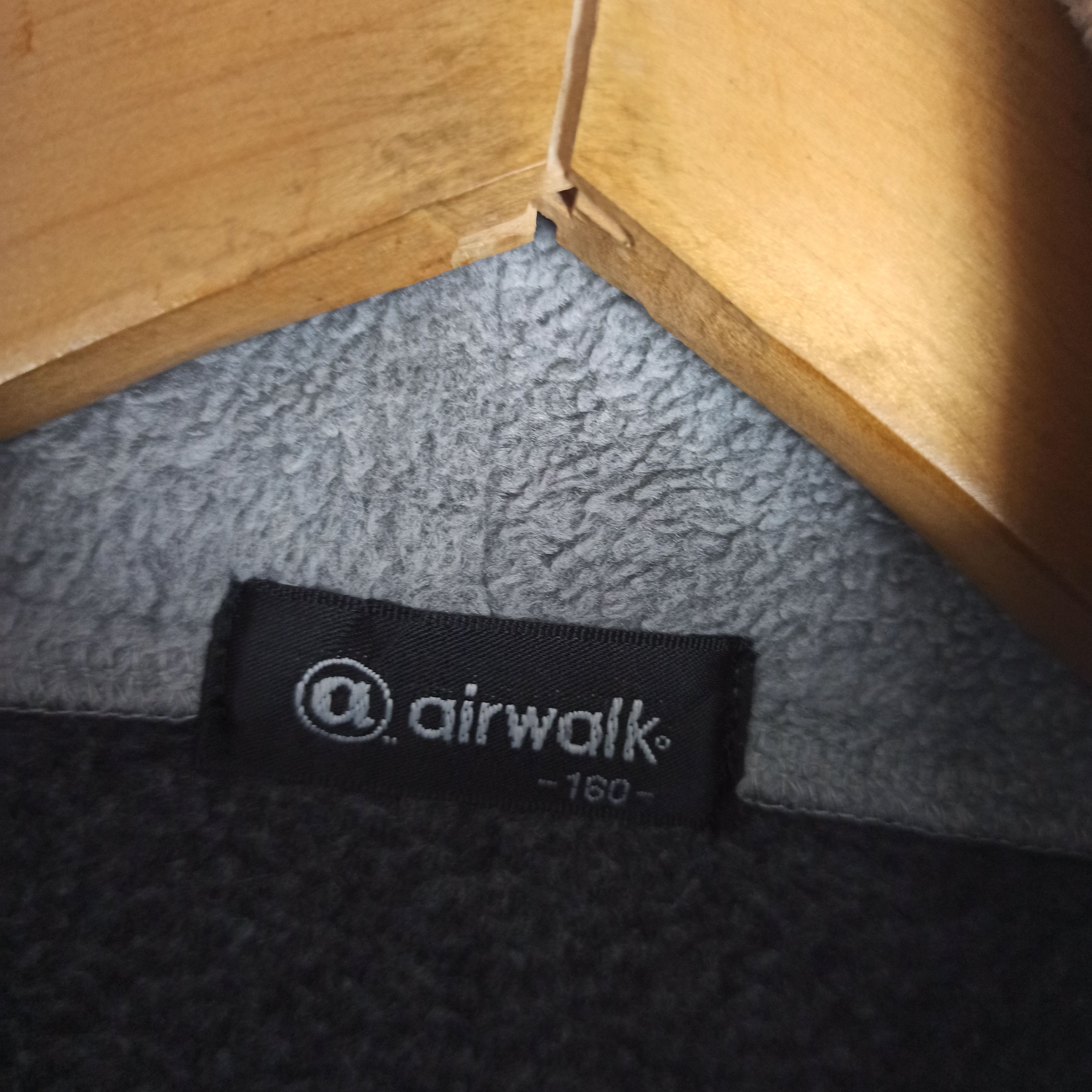 Airwalk Rare Airwalk Hoodie Fleece Jacket Big Logo Spells Out Size US M / EU 48-50 / 2 - 10 Thumbnail
