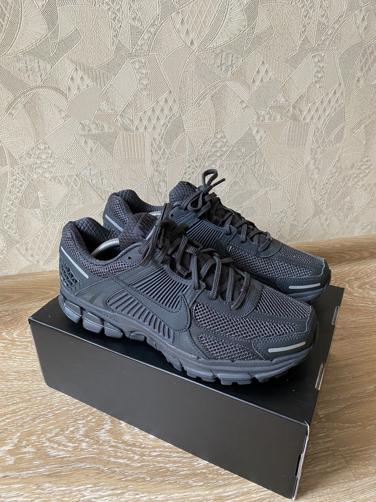 A-COLD-WALL* × Nike NikeLab Air Zoom Vomero5 P6000 React Pegasus Size US 10 / EU 43 - 9 Thumbnail