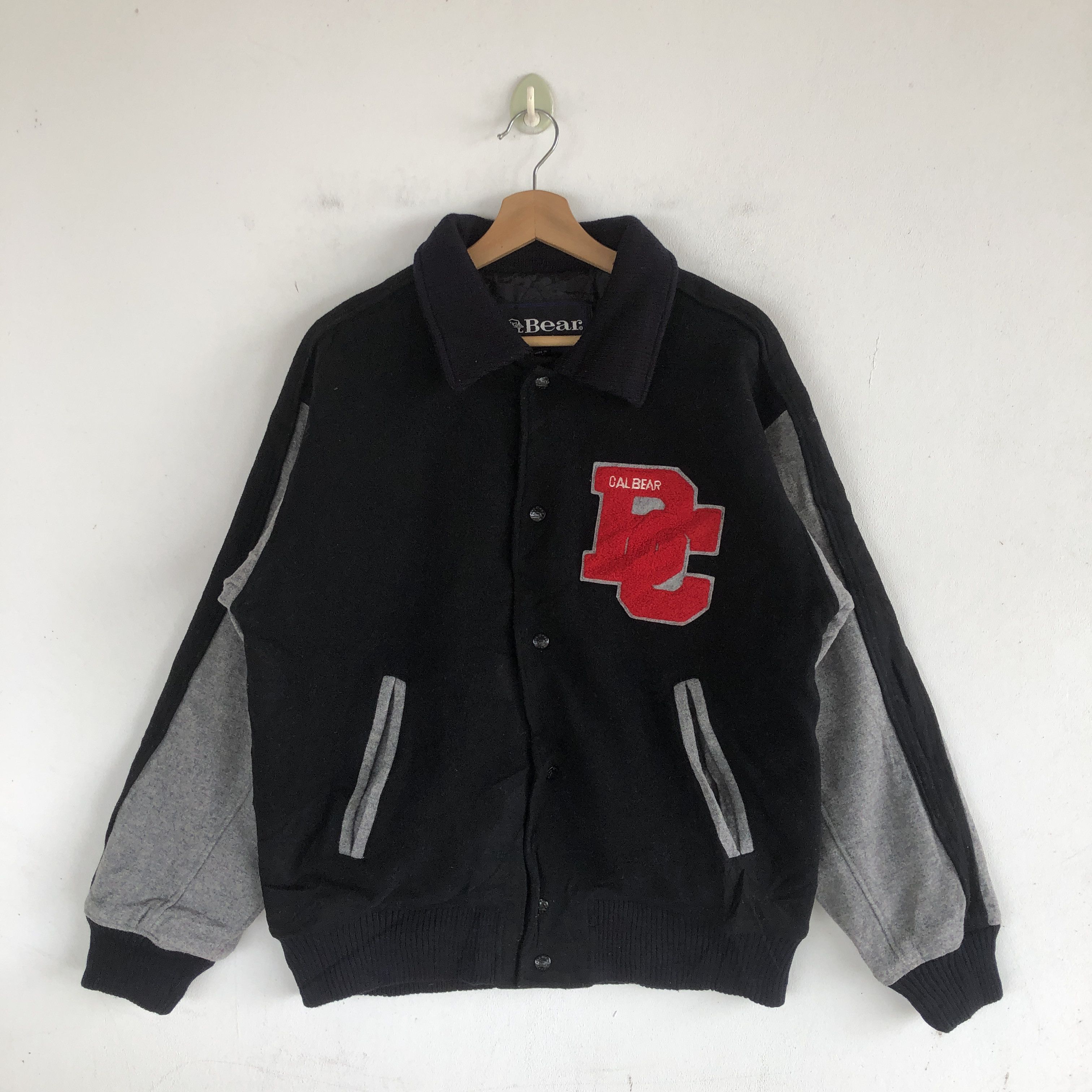 Japanese Brand × Vintage Vintage Cal Bear Varsity Jackets Letterman Wool Jacket Size US L / EU 52-54 / 3 - 1 Thumbnail