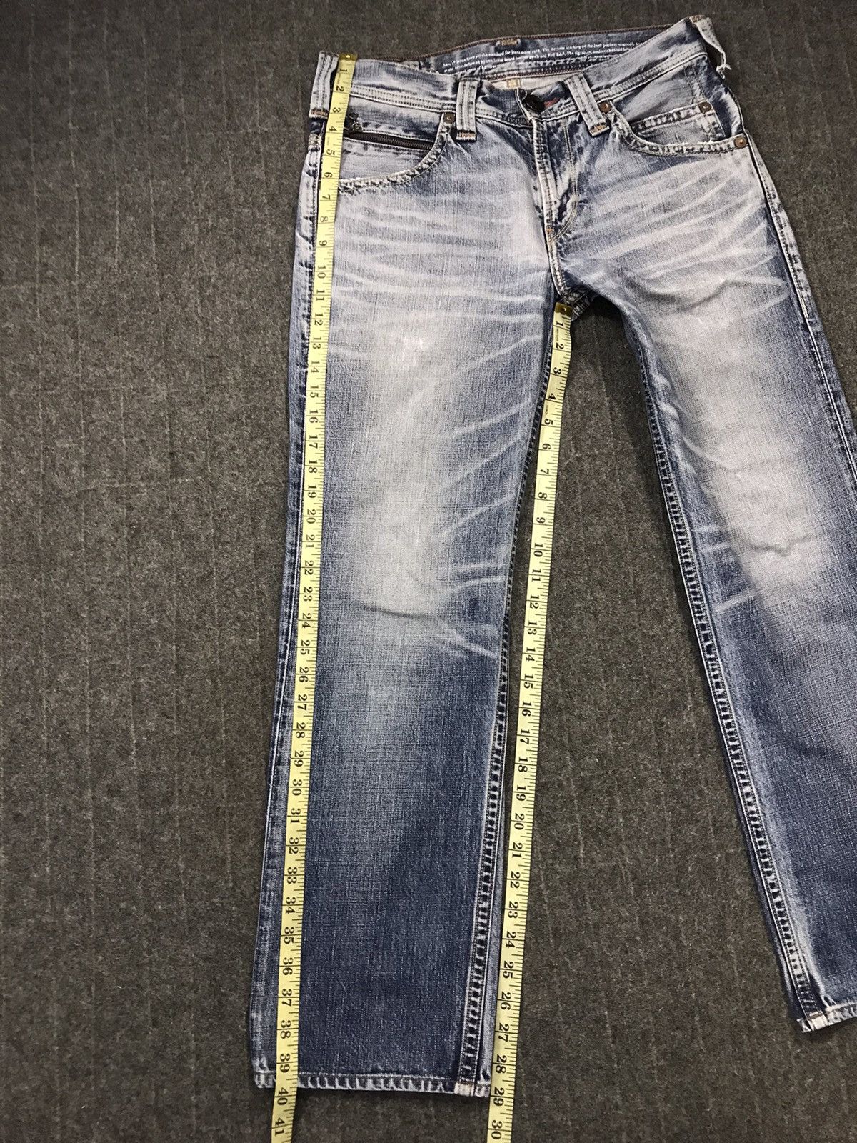 Levi's × Vintage Vintage Levi’s Strauss & Co Distressed Denim Style Size US 32 / EU 48 - 22 Thumbnail
