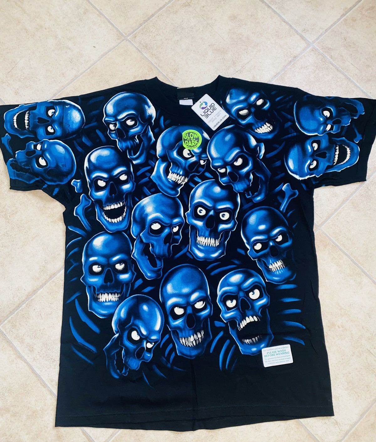 Image of Liquid Blue x Skulls Skull Pile Blue OG 2001 Glow In Dark, Men's (Size XL)