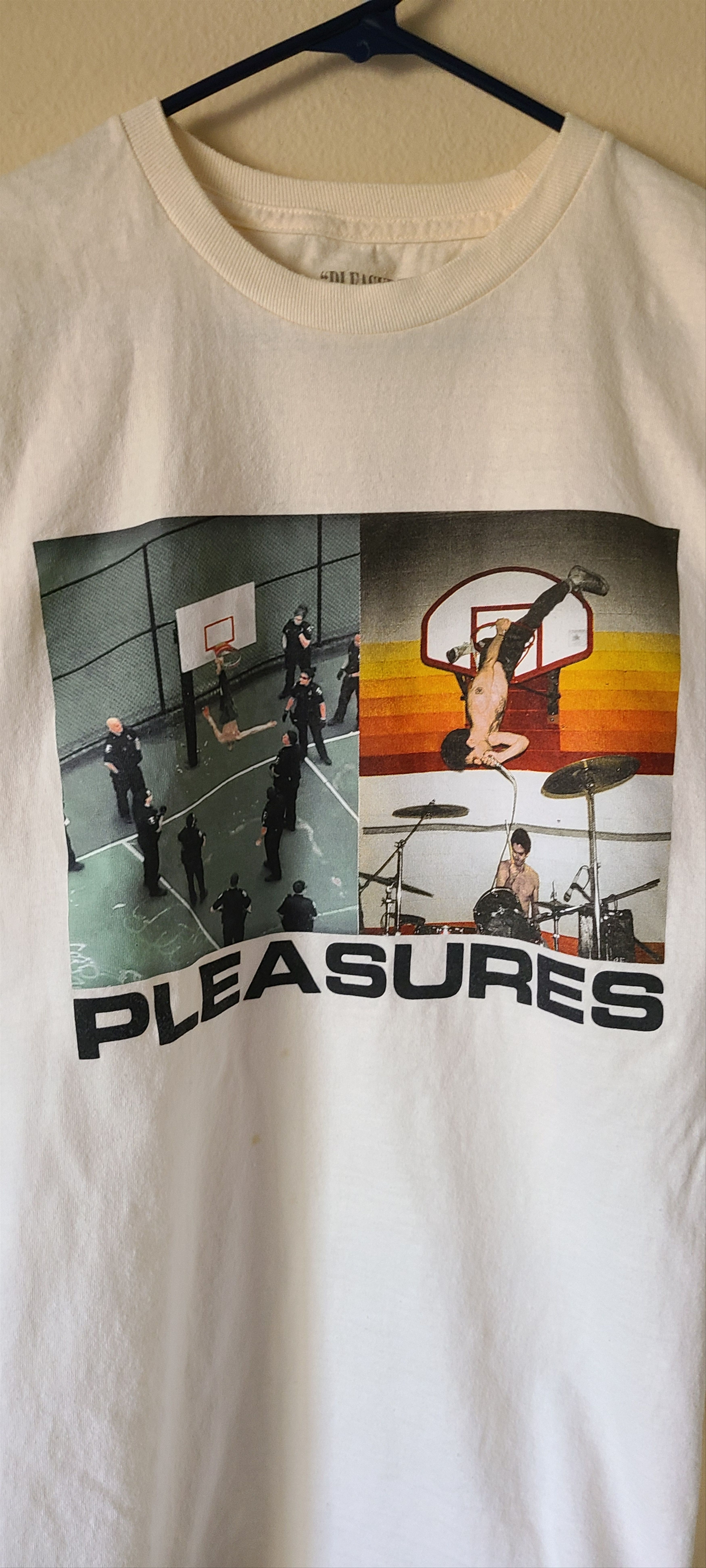 Pleasures FUGAZI TEE Size US L / EU 52-54 / 3 - 1 Thumbnail