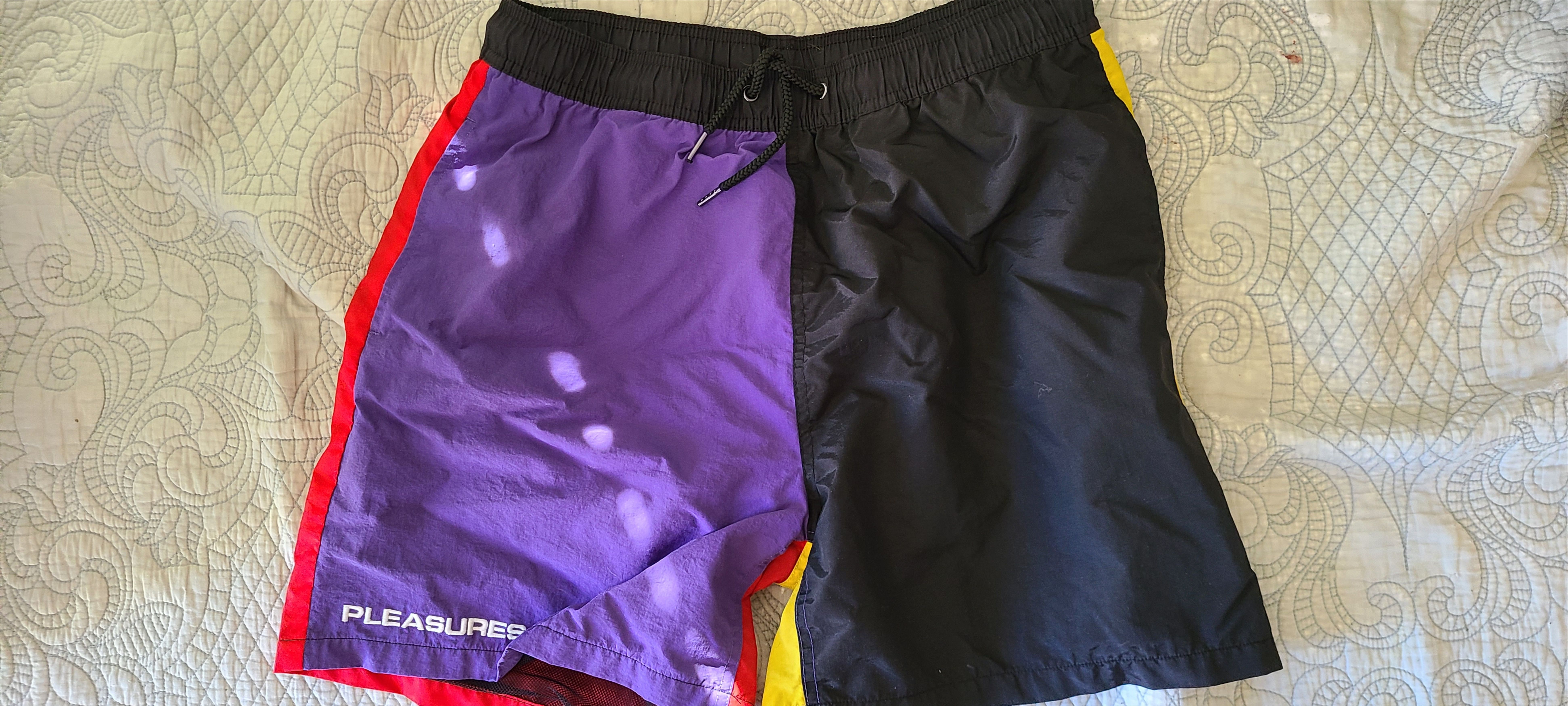 Pleasures MISFIT NYLON SHORTS Size US 34 / EU 50 - 3 Thumbnail