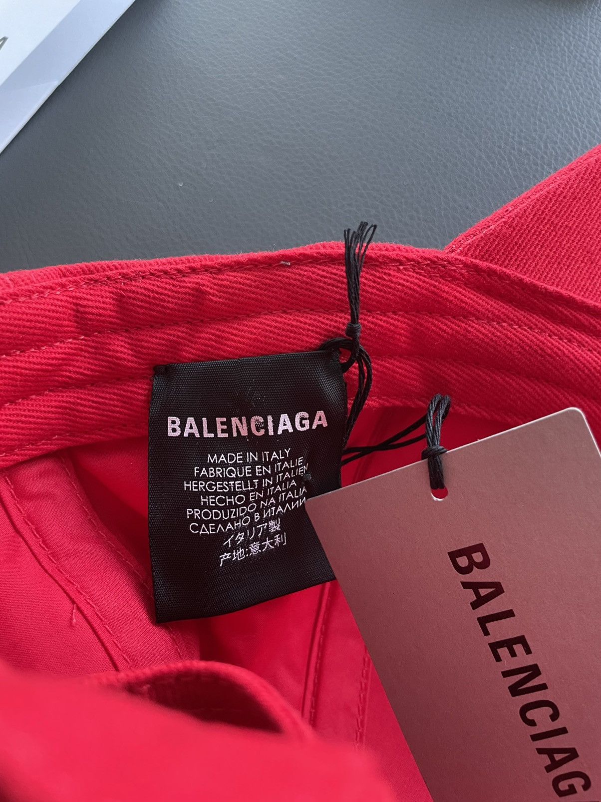 Balenciaga Limited Edition Brand NEW Balenciaga Hat Size ONE SIZE - 10 Thumbnail