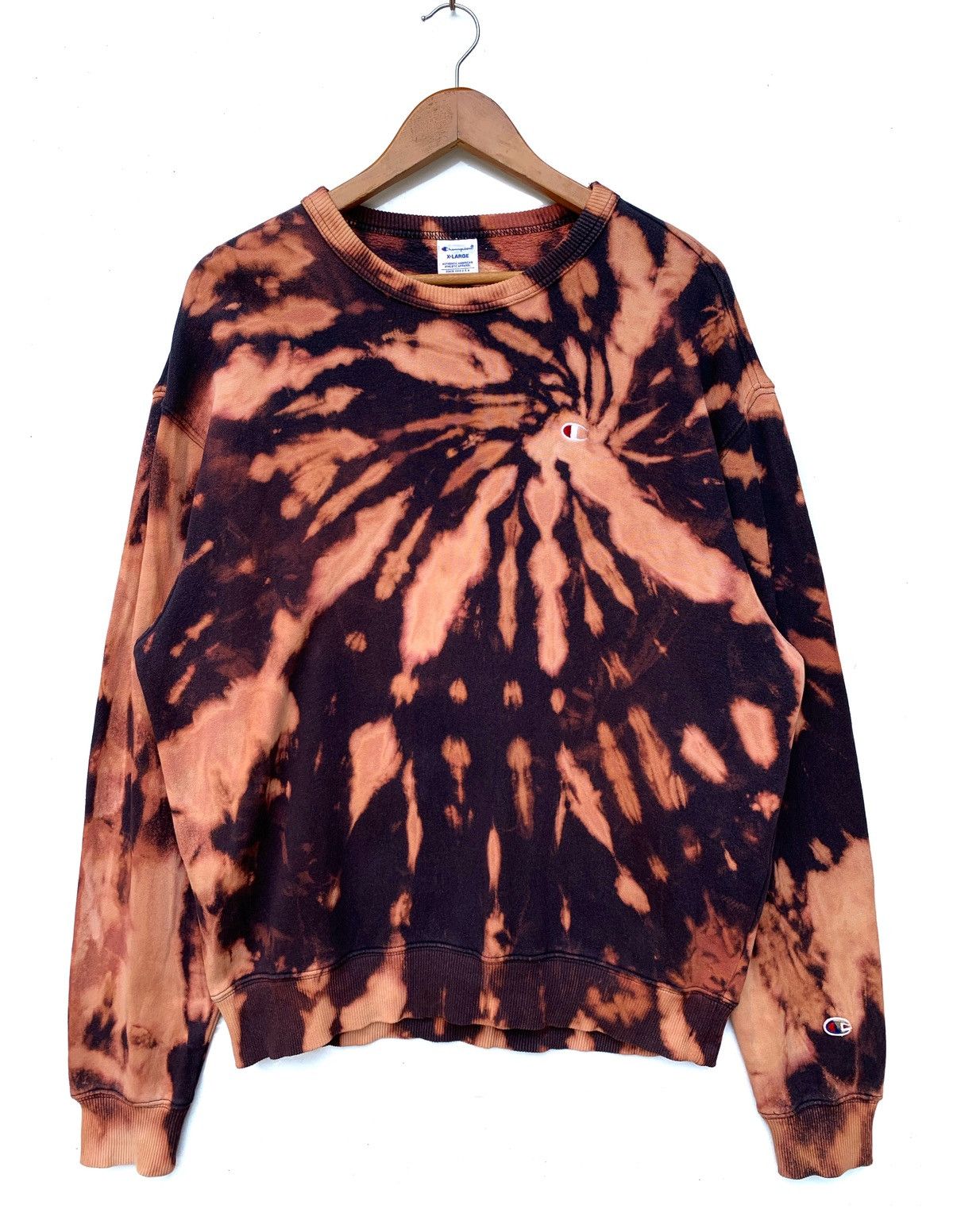 Champion × Vintage Pullover Champion Custom Made Bleach Wash Sweatshirt Size US XL / EU 56 / 4 - 1 Thumbnail