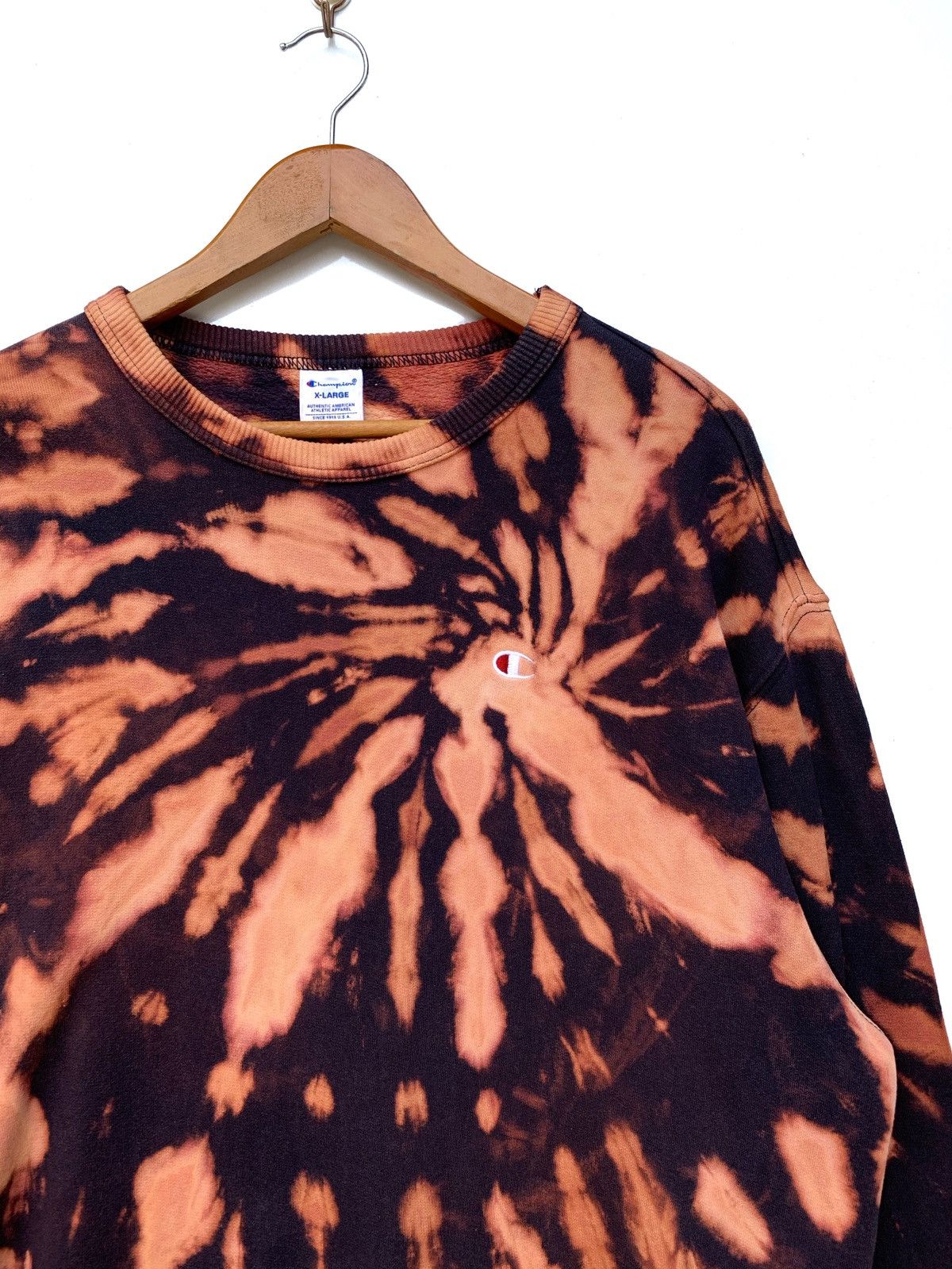 Champion × Vintage Pullover Champion Custom Made Bleach Wash Sweatshirt Size US XL / EU 56 / 4 - 2 Thumbnail