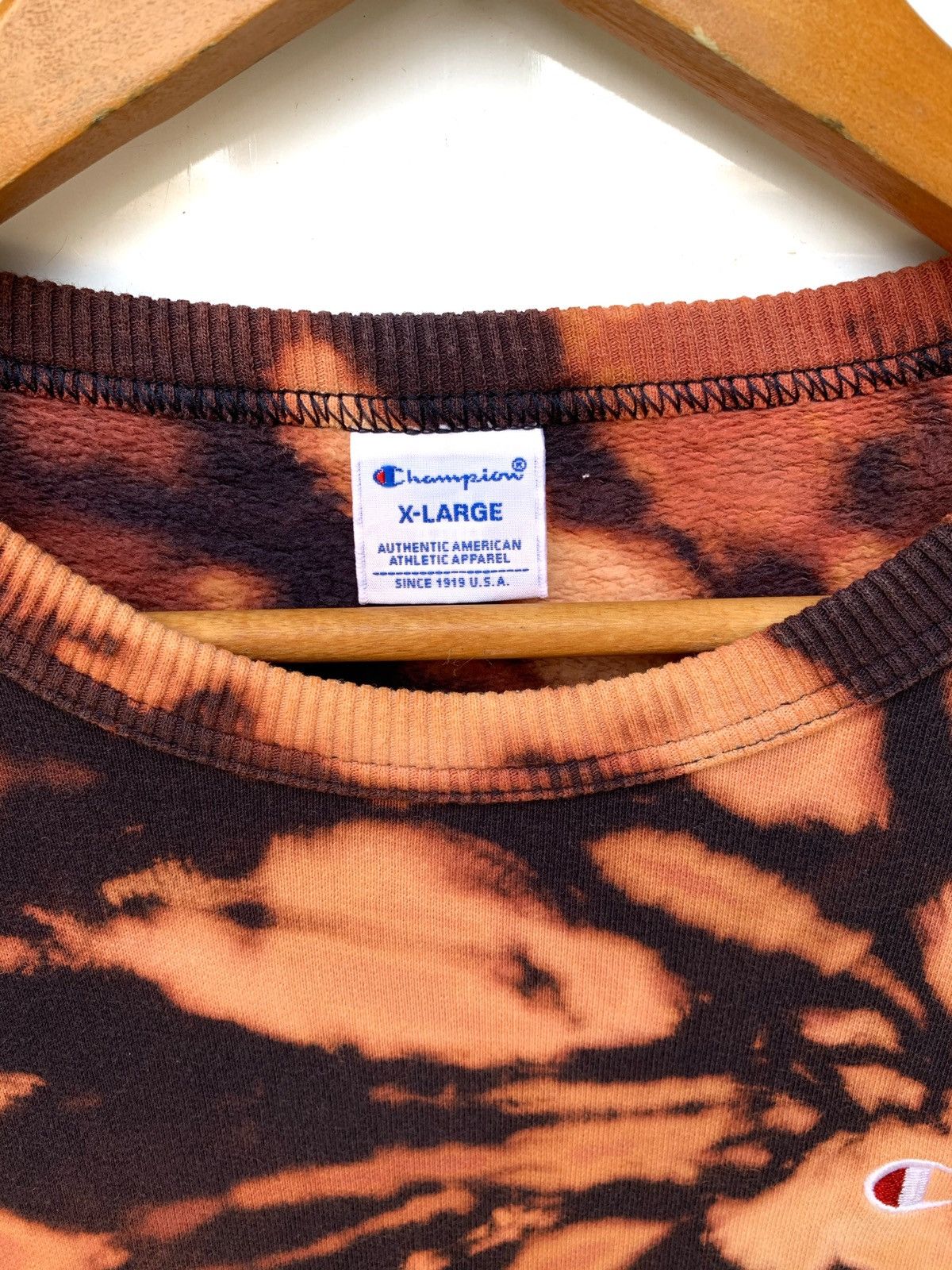 Champion × Vintage Pullover Champion Custom Made Bleach Wash Sweatshirt Size US XL / EU 56 / 4 - 4 Thumbnail