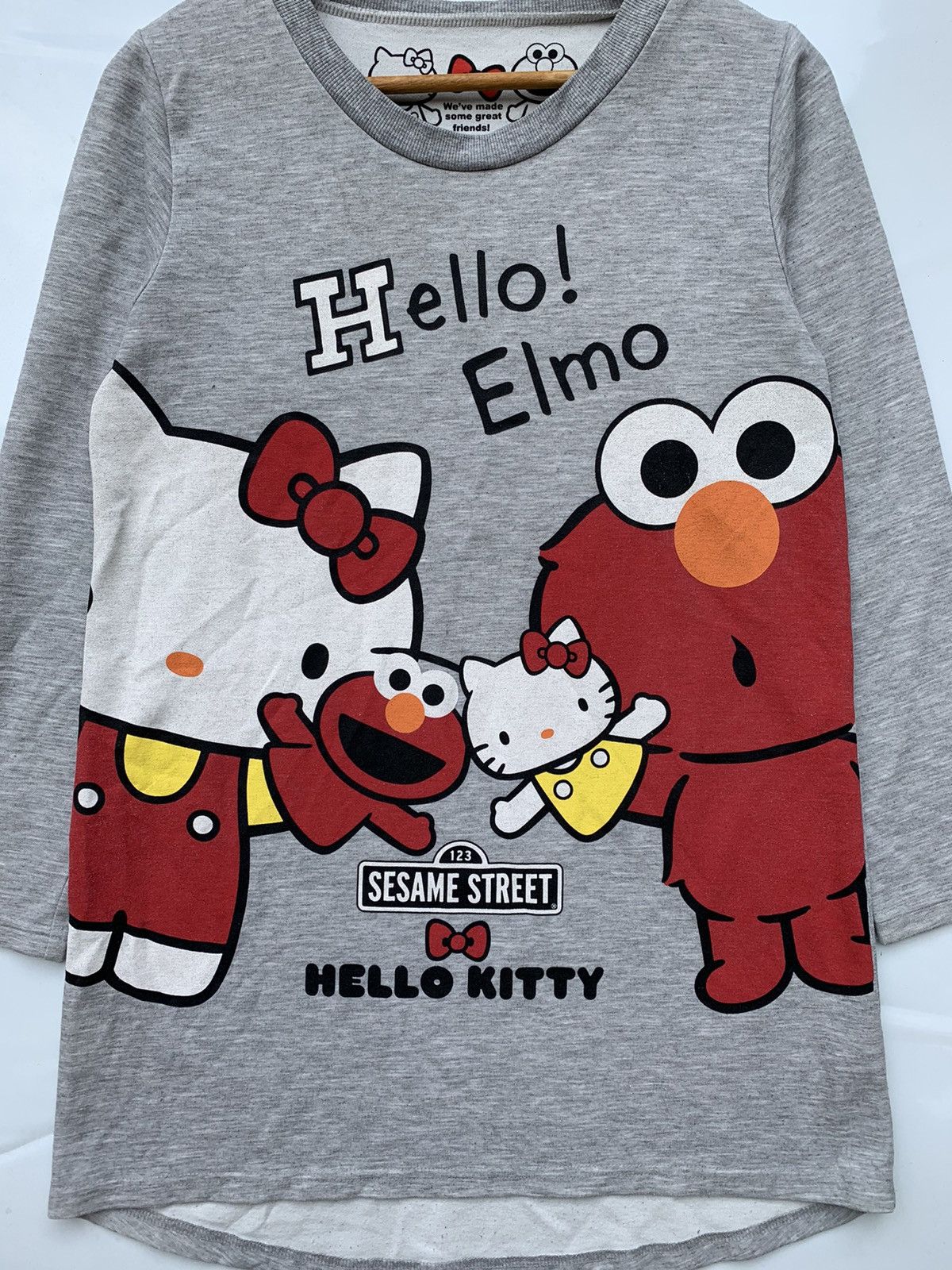 Cartoon Network × Japanese Brand Sesame Street Collab Hello Kitty Hello Elmo Sweatshirt Size US M / EU 48-50 / 2 - 2 Thumbnail