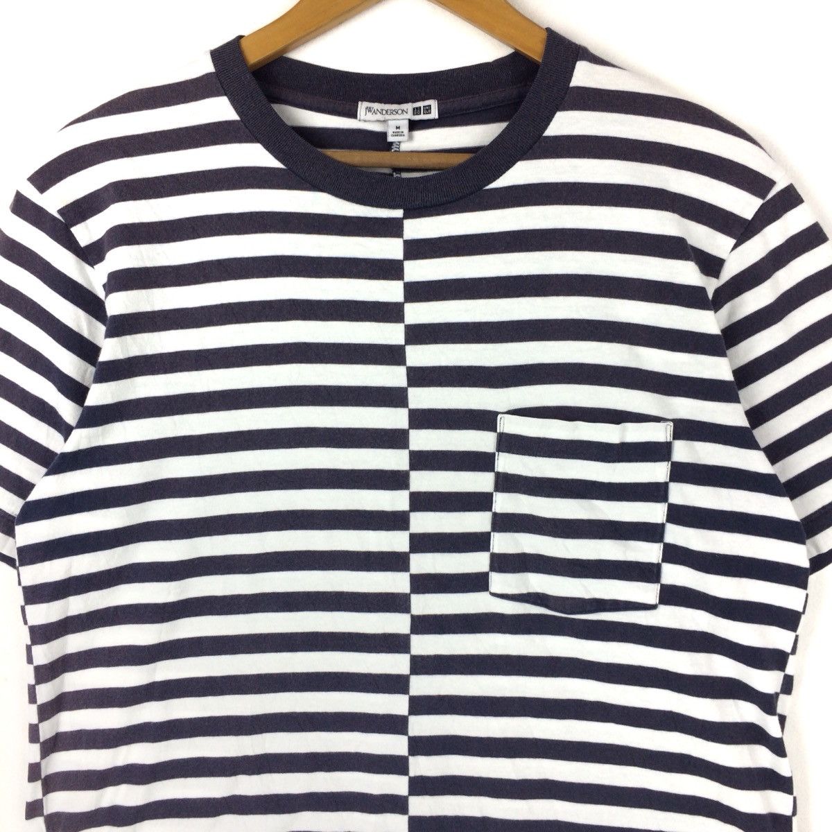 JW Anderson × Uniqlo JW Anderson Stripe Rare Design Small Pocket Tshirt Size US M / EU 48-50 / 2 - 3 Thumbnail