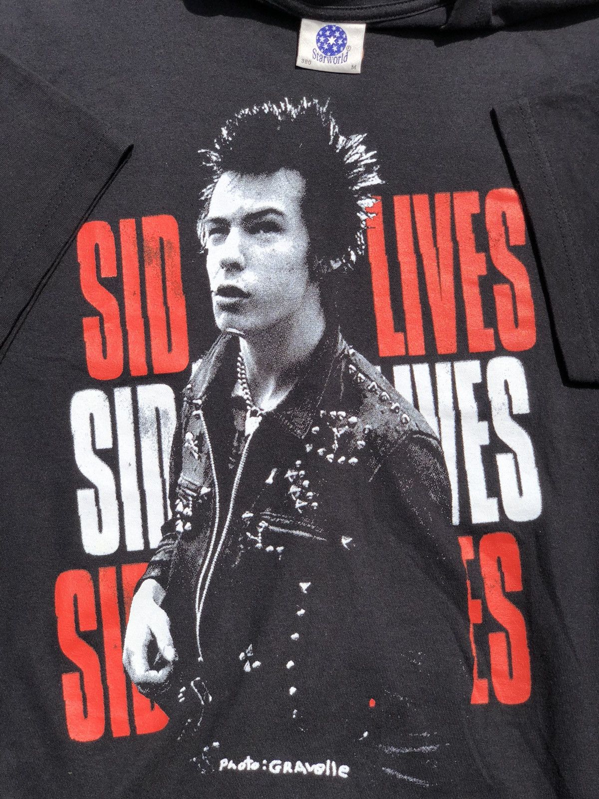 Band Tees Vintage 2000s Sex Pistols Sid Vicious Tee (Joy Division) Size US M / EU 48-50 / 2 - 3 Thumbnail