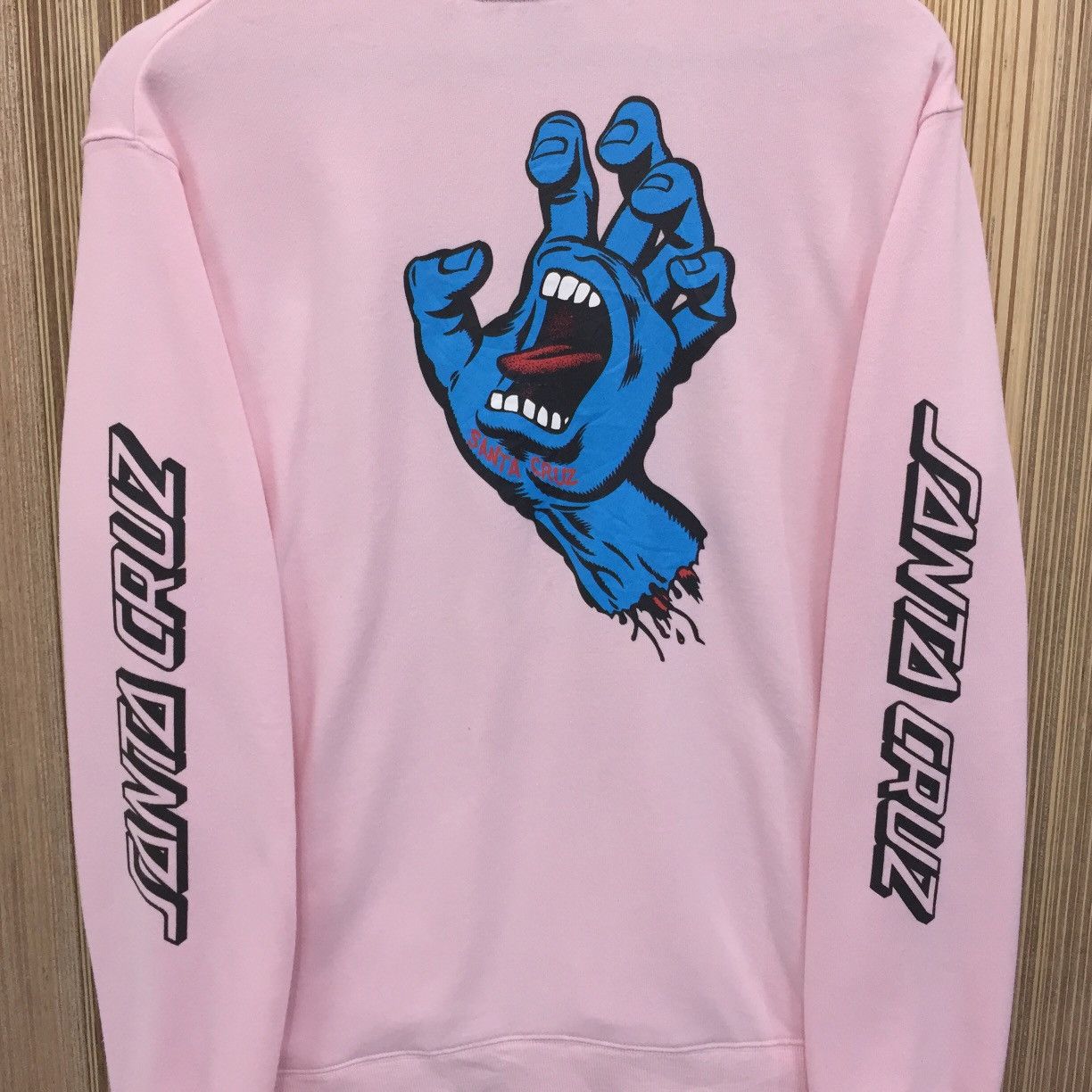 Powell Peralta × Santa Cruz Skateboards Vintage Santa Cruz Screaming Hand CrewNeck Size US M / EU 48-50 / 2 - 3 Thumbnail