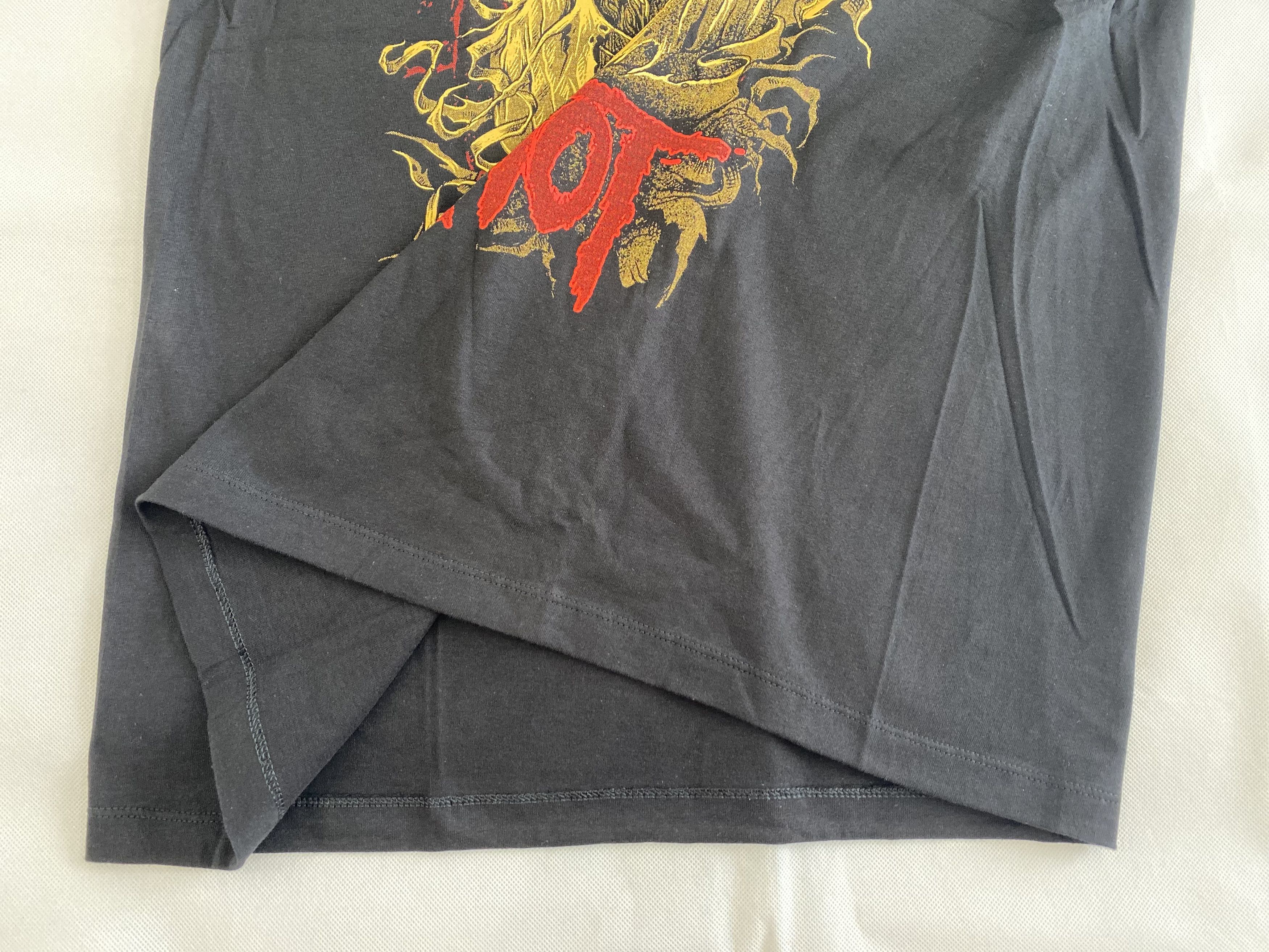 Band Tees Slipknot Graphic T-shirt Large Black Size US L / EU 52-54 / 3 - 4 Thumbnail