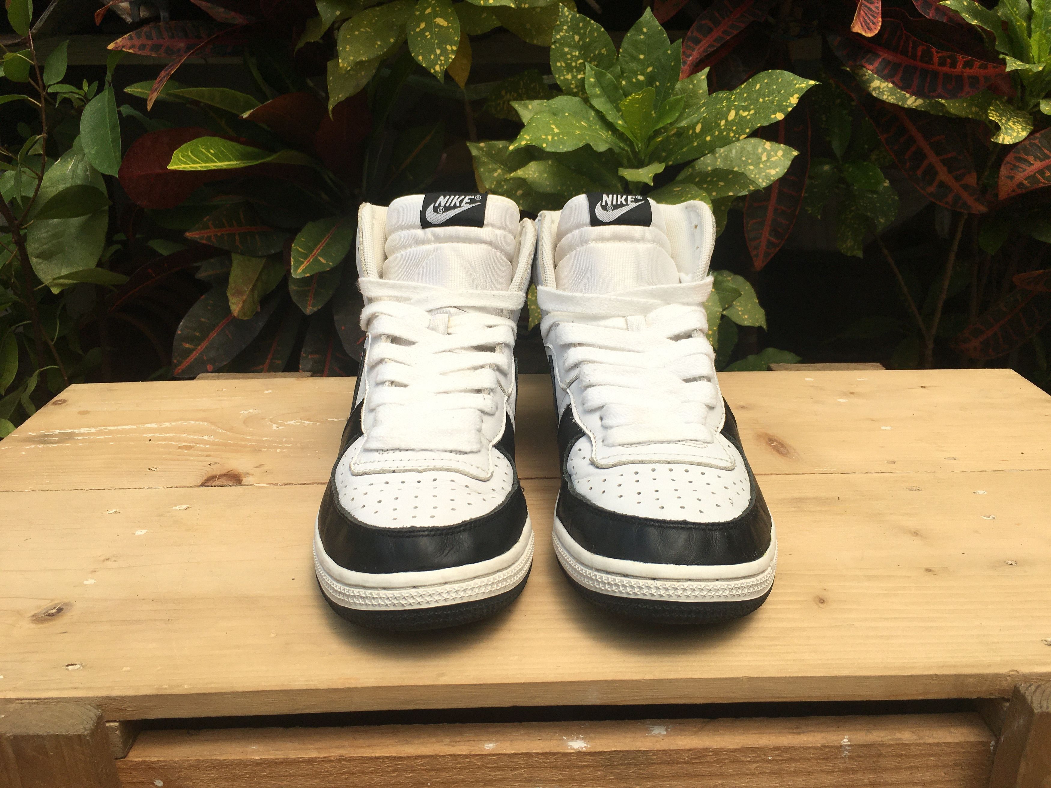 Nike × Vintage Vintage Nike Terminator High OG Black White Panda 2004 Size US 9.5 / EU 42-43 - 5 Thumbnail