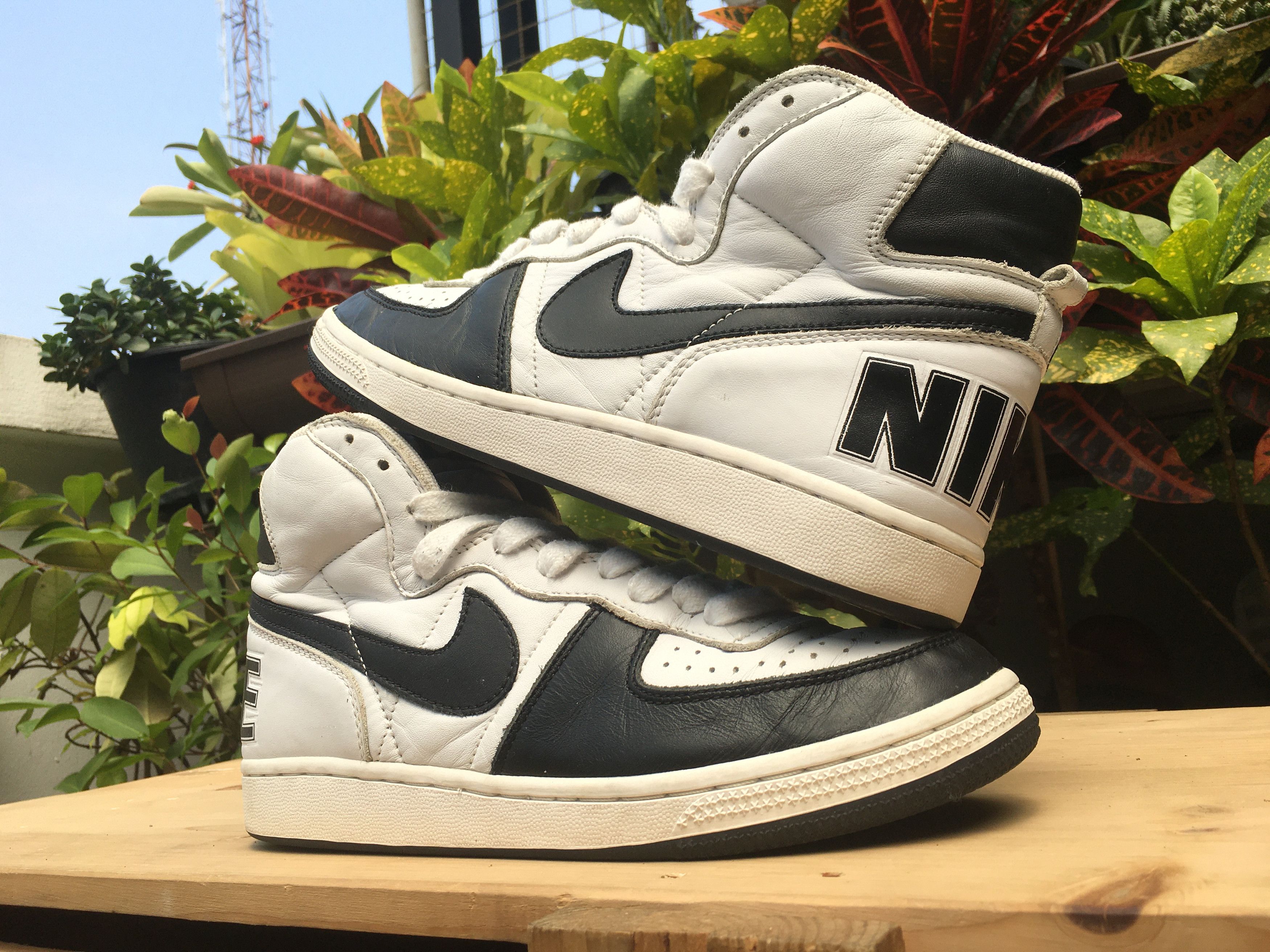 Nike × Vintage Vintage Nike Terminator High OG Black White Panda 2004 Size US 9.5 / EU 42-43 - 2 Thumbnail