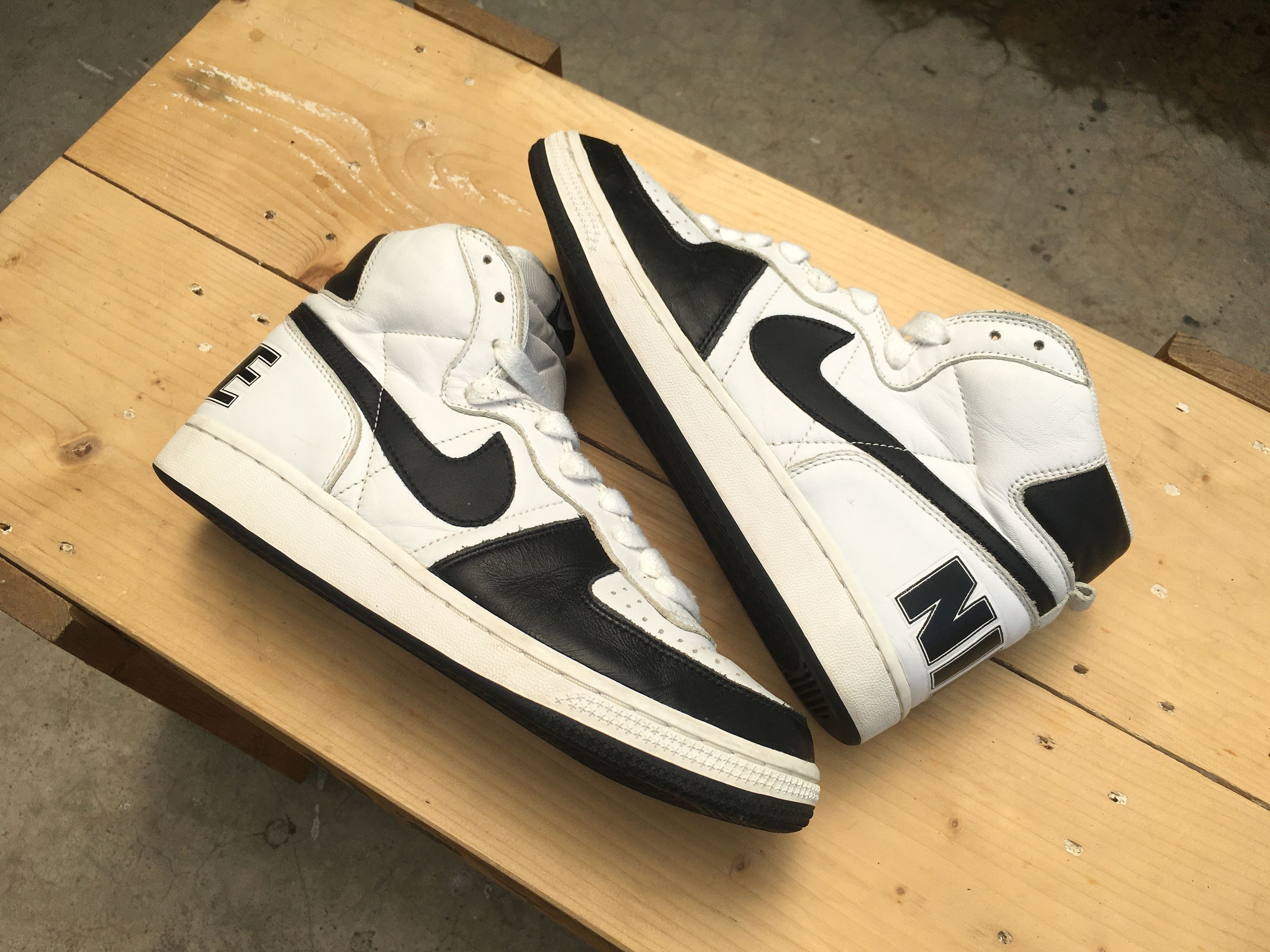 Nike × Vintage Vintage Nike Terminator High OG Black White Panda 2004 Size US 9.5 / EU 42-43 - 11 Thumbnail
