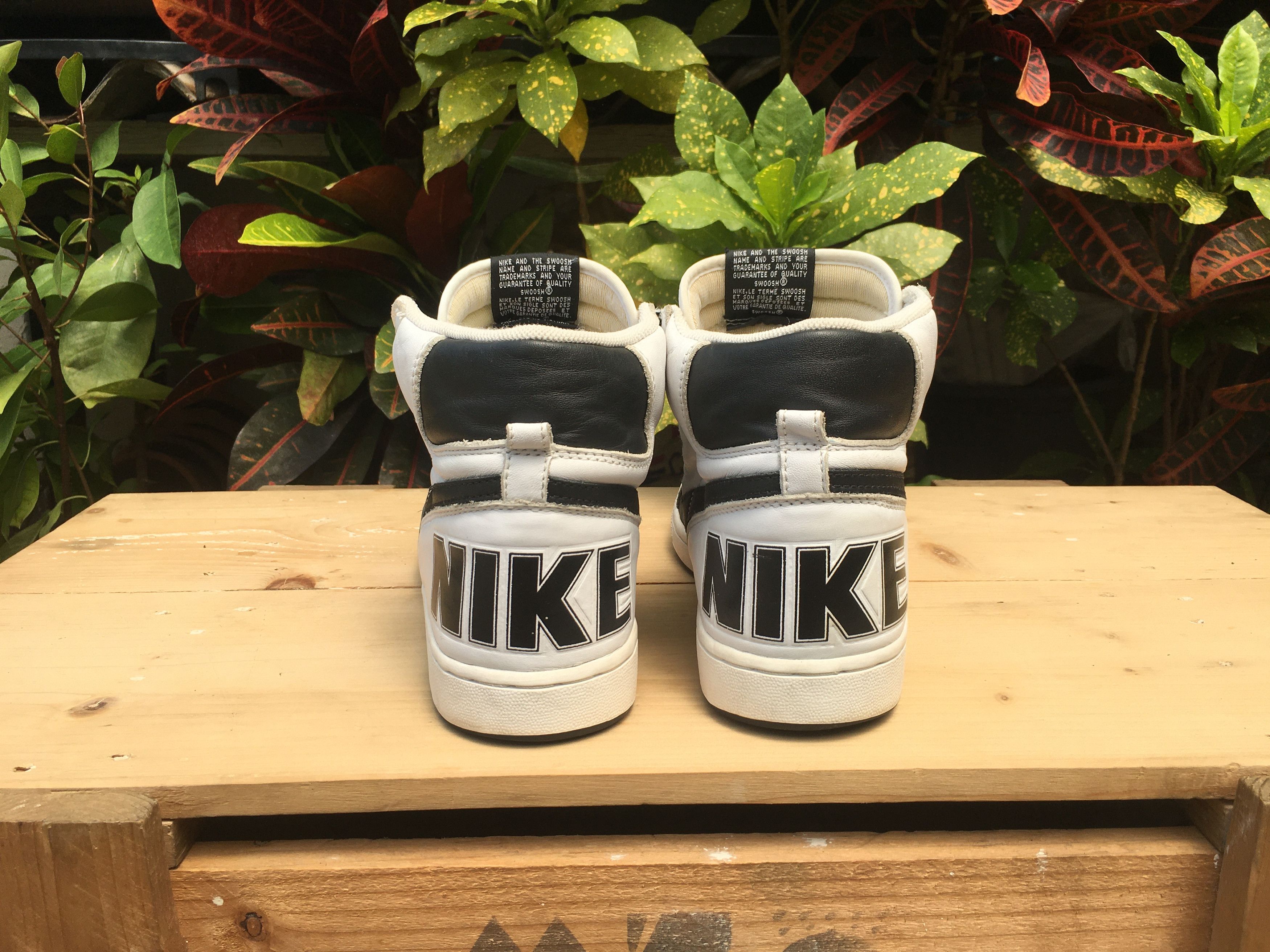 Nike × Vintage Vintage Nike Terminator High OG Black White Panda 2004 Size US 9.5 / EU 42-43 - 8 Thumbnail