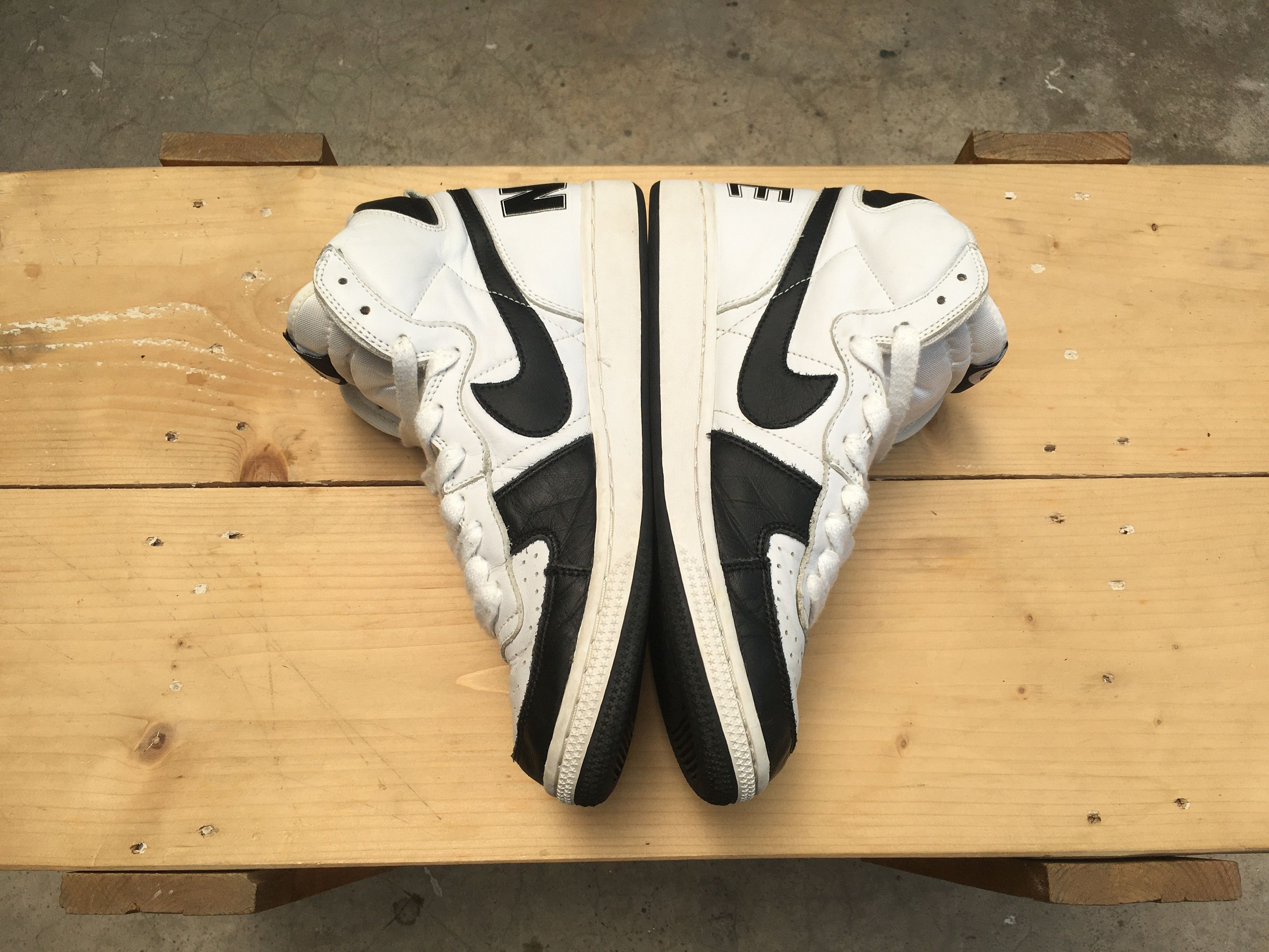 Nike × Vintage Vintage Nike Terminator High OG Black White Panda 2004 Size US 9.5 / EU 42-43 - 14 Thumbnail
