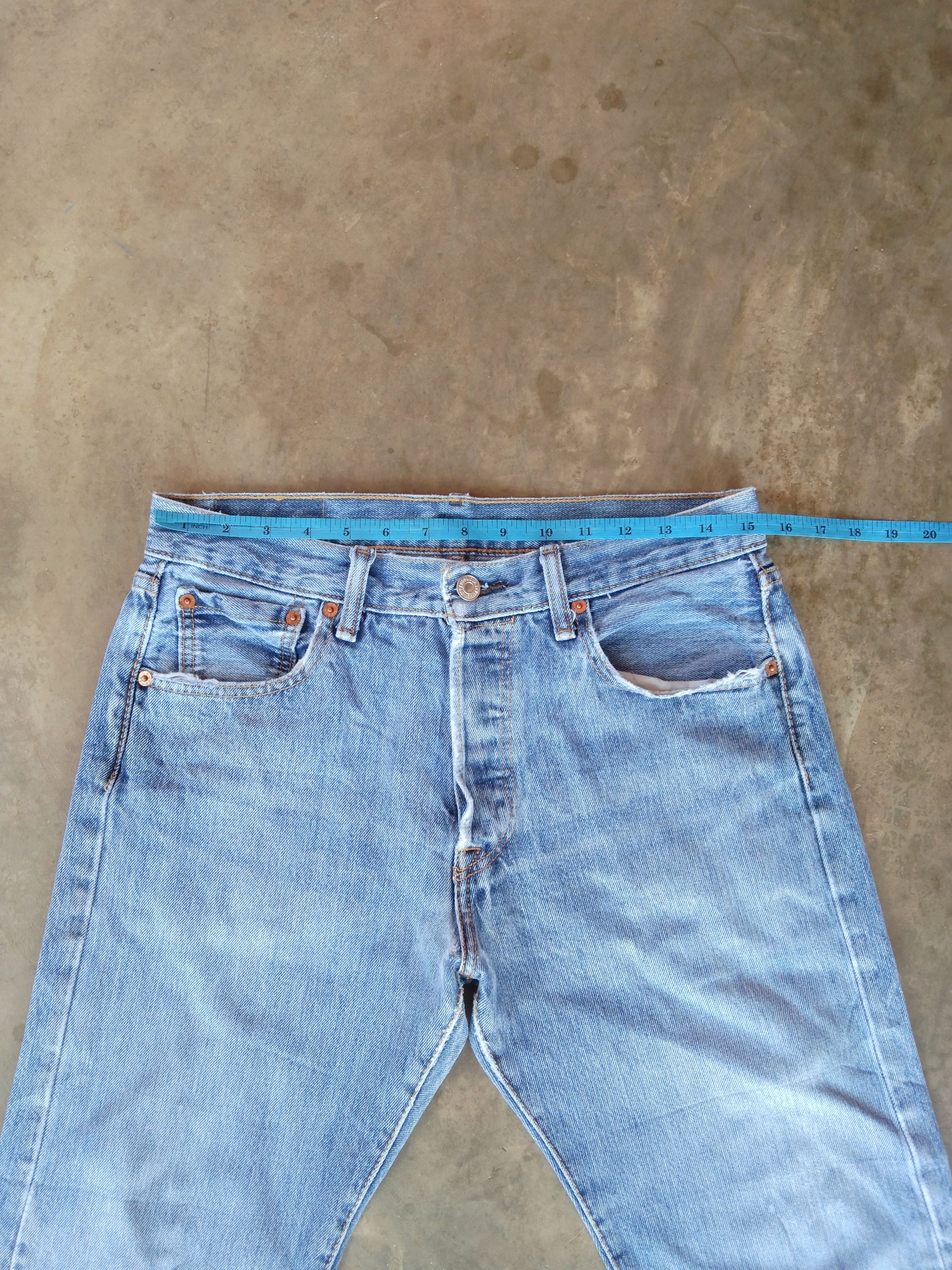 Levi's Vintage Levi's 501 Light Blue Wash Distressed Jeans 30x28 Size US 30 / EU 46 - 6 Thumbnail
