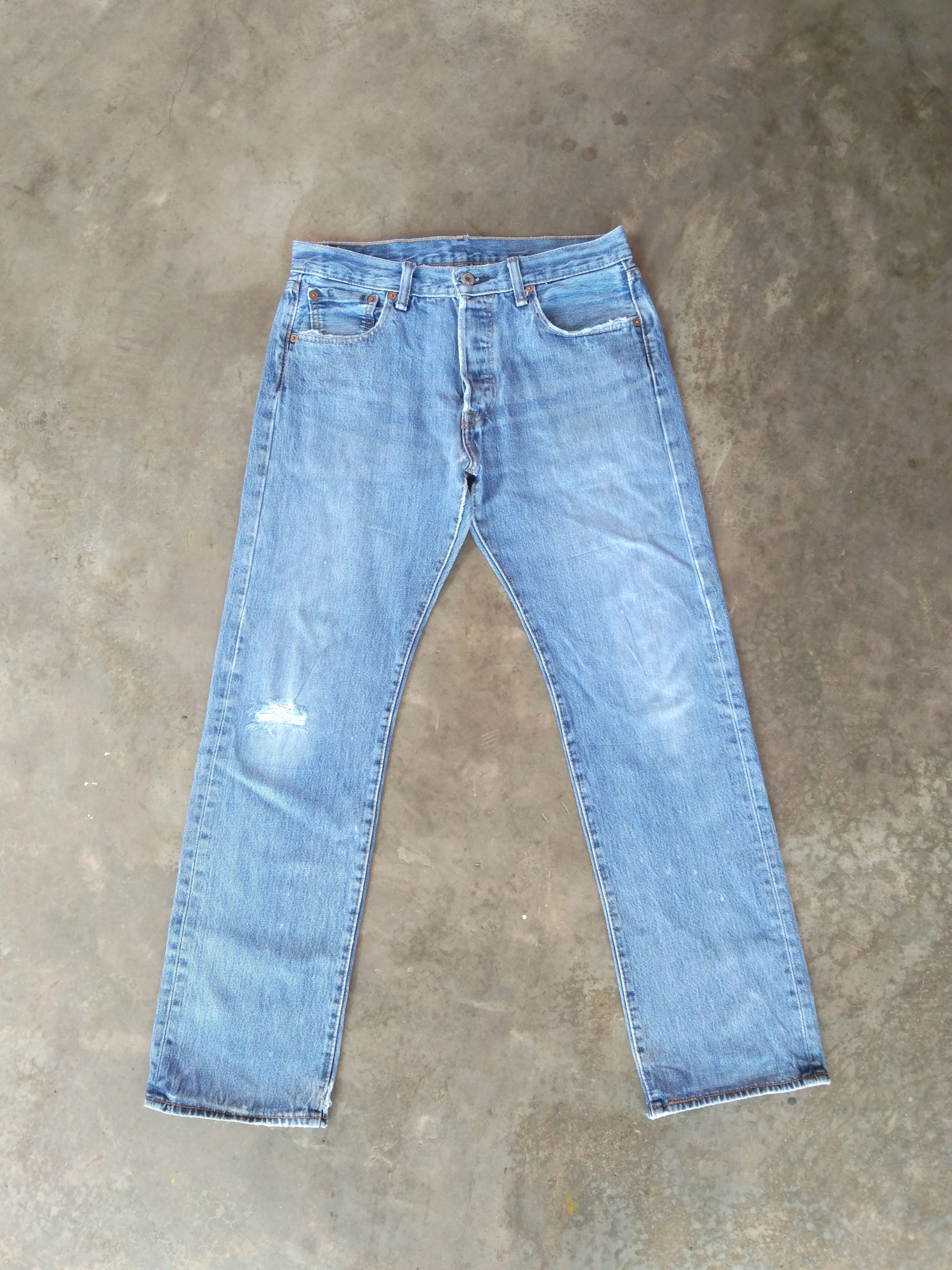 Levi's Vintage Levi's 501 Light Blue Wash Distressed Jeans 30x28 Size US 30 / EU 46 - 1 Thumbnail