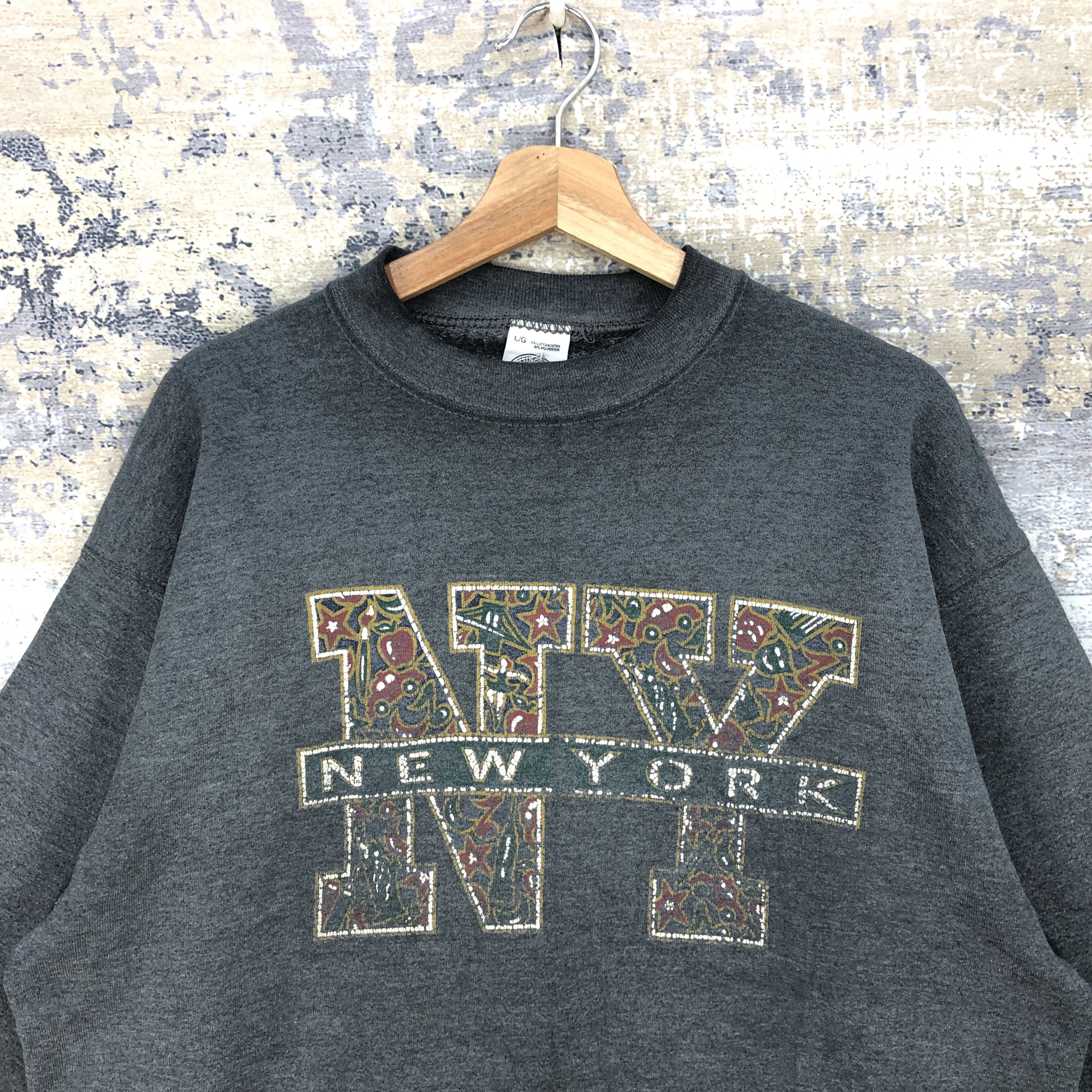 Vintage Vintage Faded New York Sweater Munsingwear Sweatshirt Jumper Size US L / EU 52-54 / 3 - 3 Thumbnail