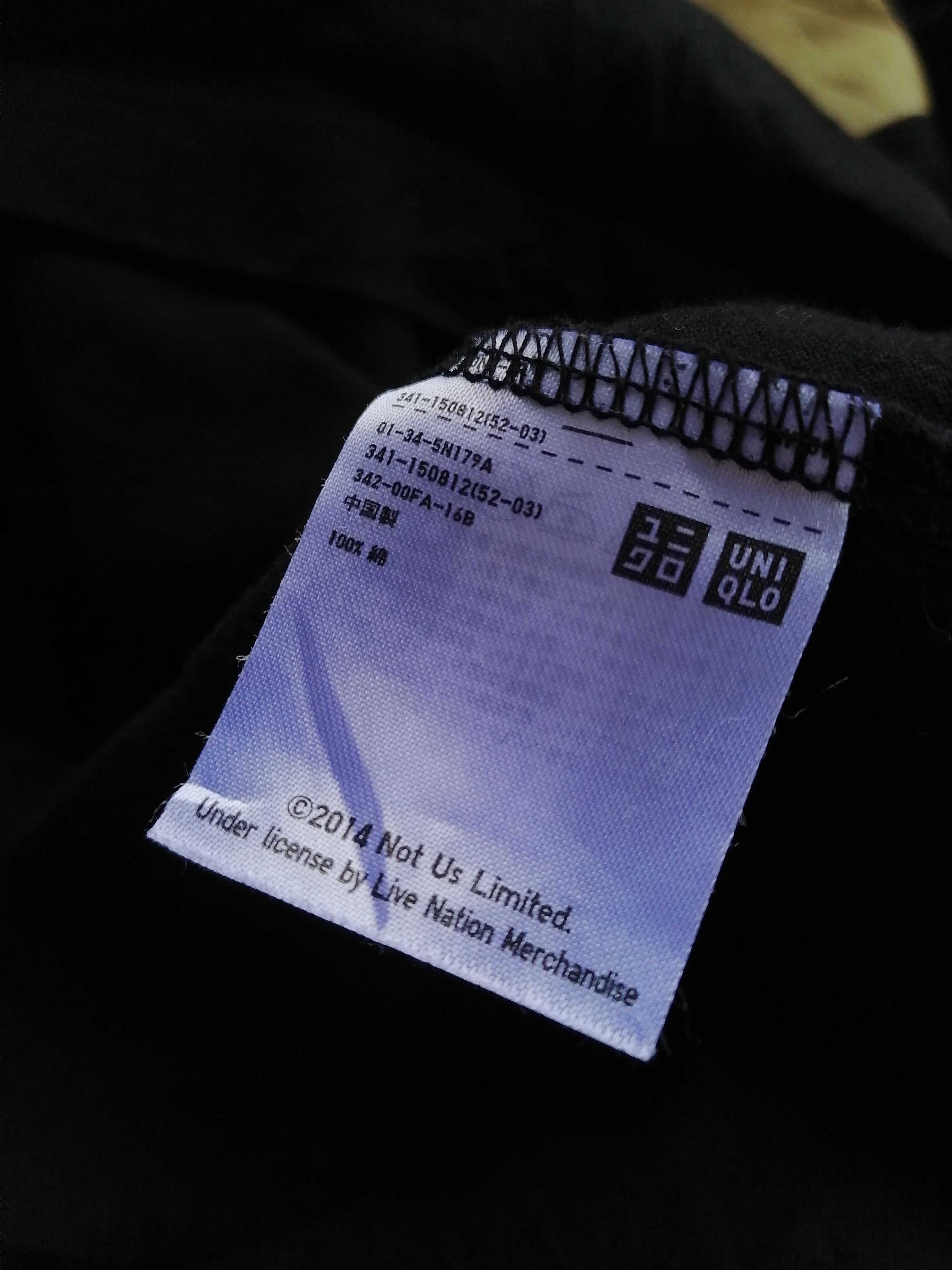 Band Tees × Designer × Uniqlo Uniqlo x U2 The Best Of 1980-1990 Tee Size US M / EU 48-50 / 2 - 5 Thumbnail