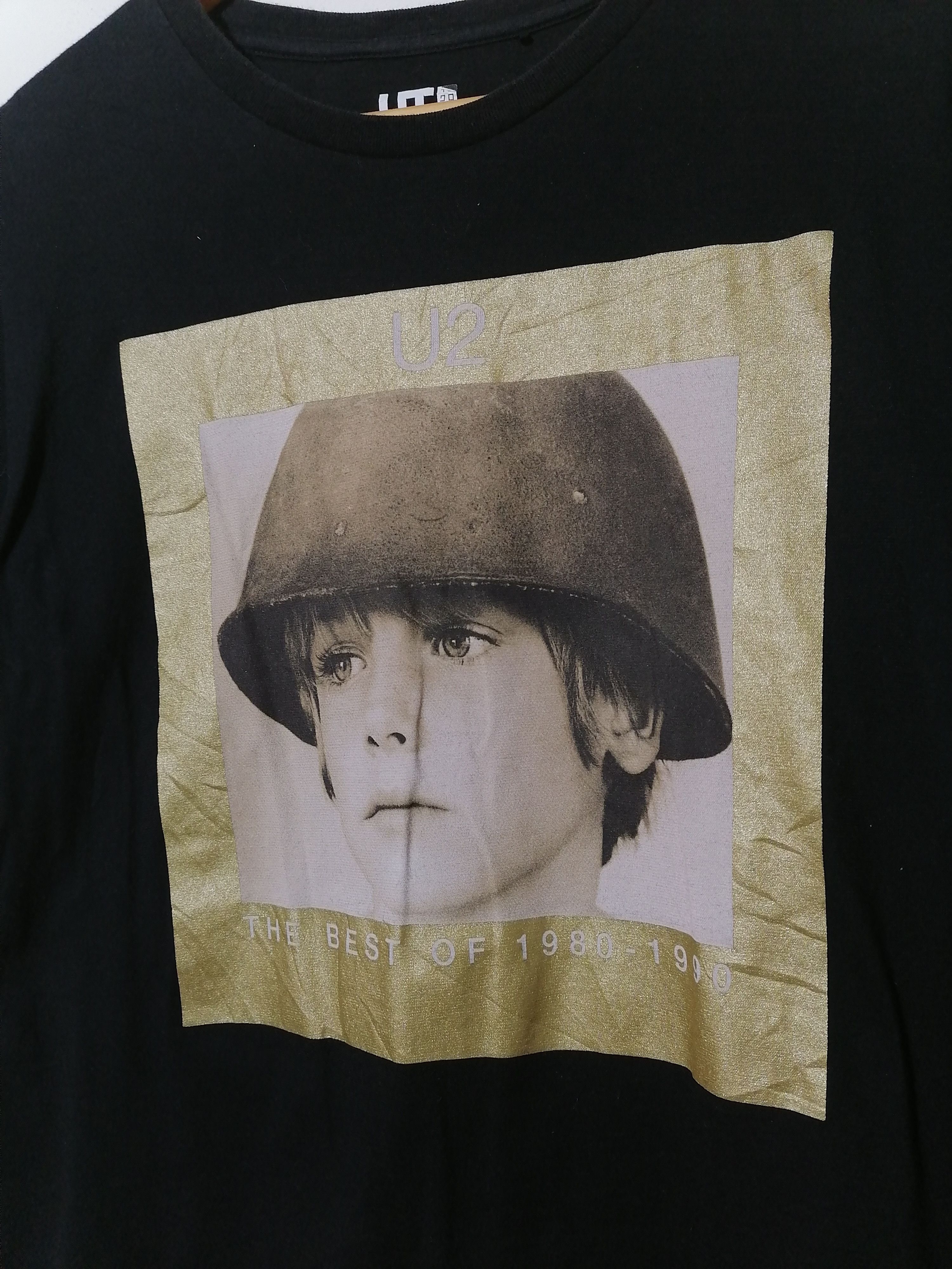 Band Tees × Designer × Uniqlo Uniqlo x U2 The Best Of 1980-1990 Tee Size US M / EU 48-50 / 2 - 2 Thumbnail