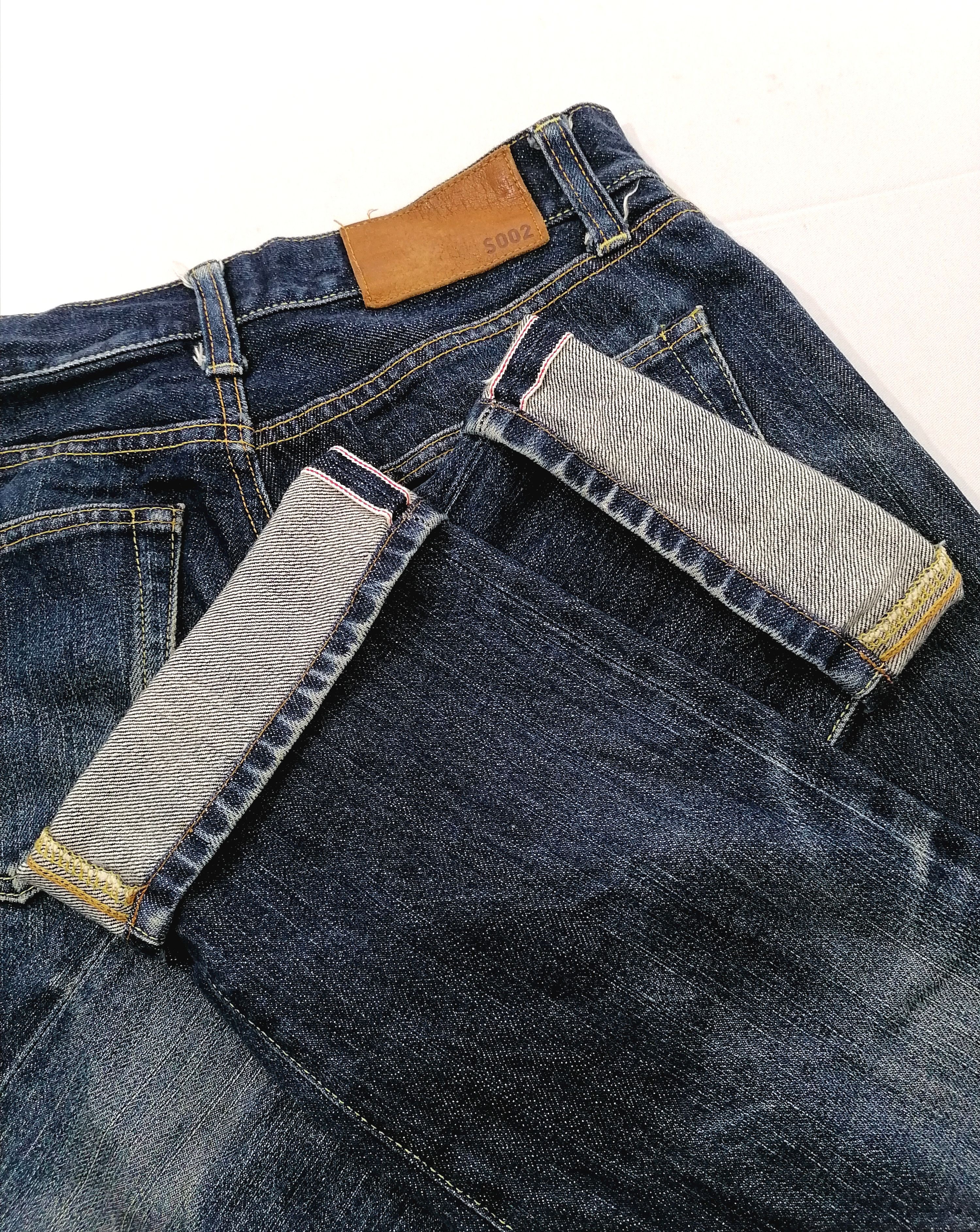 Uniqlo Uniqlo Regular Fit Straight Selvedge Denim Jeans Size US 32 / EU 48 - 4 Thumbnail