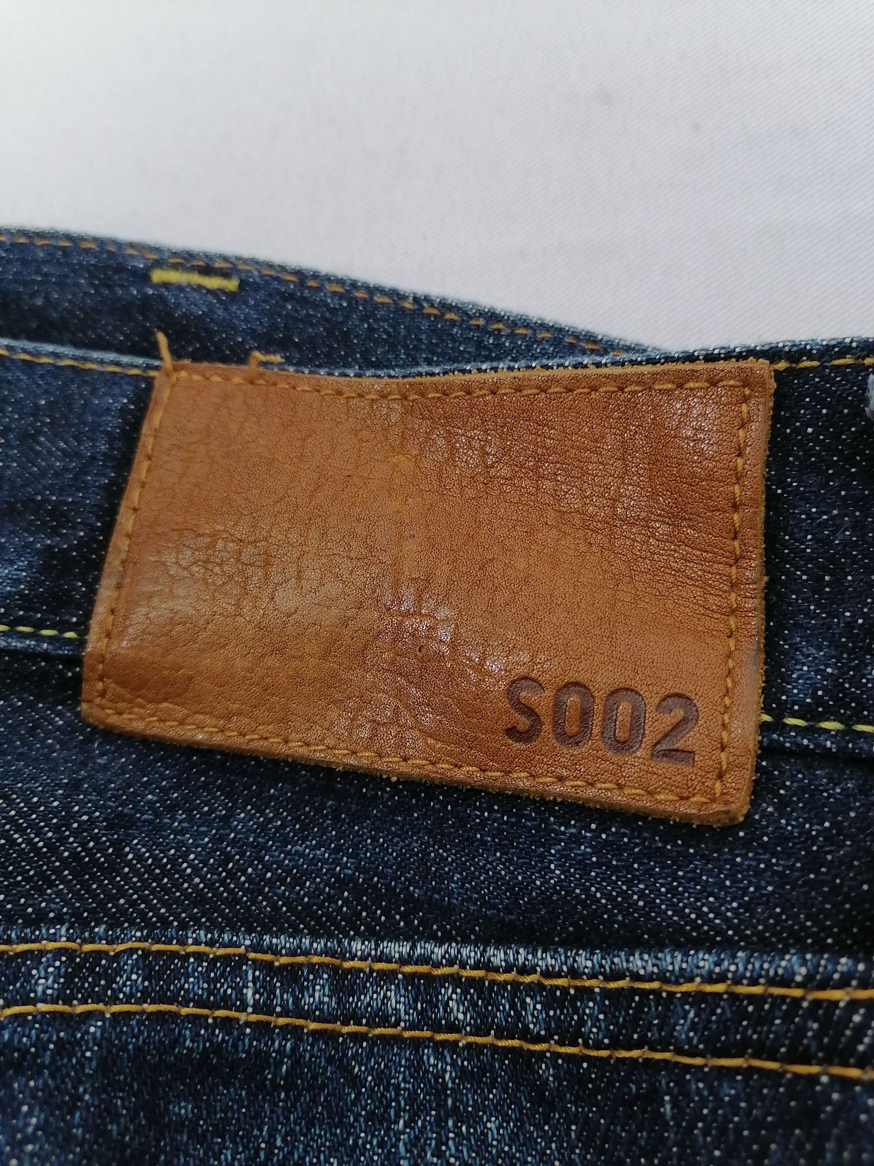 Uniqlo Uniqlo Regular Fit Straight Selvedge Denim Jeans Size US 32 / EU 48 - 8 Thumbnail