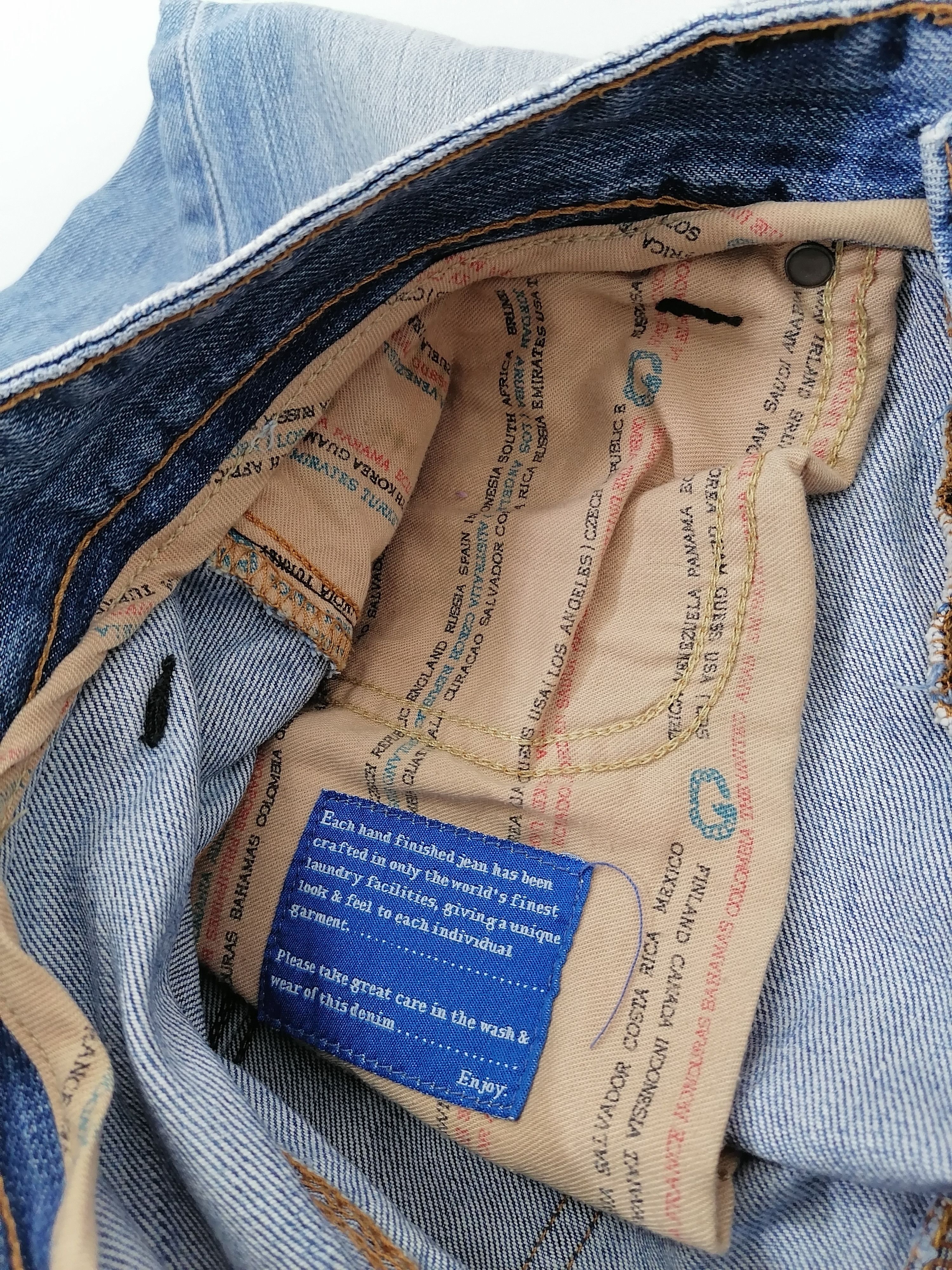 Guess × Vintage Guess Embroidered Denim Jeans Size US 31 - 6 Thumbnail