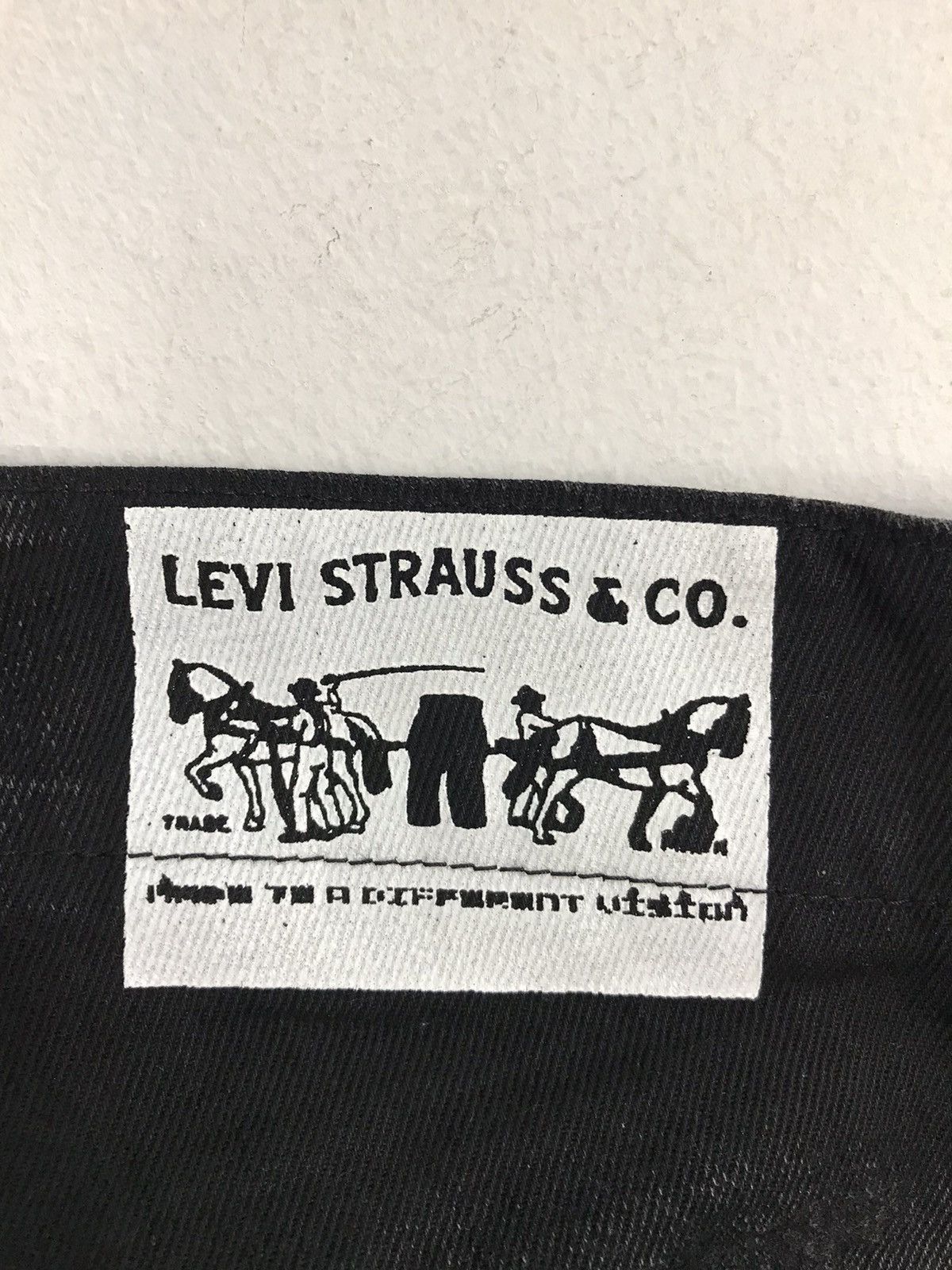 Levi's × Vintage Vintage Levi’s Strauss & Co Black Colour Snap Button Style Size US 29 - 13 Thumbnail