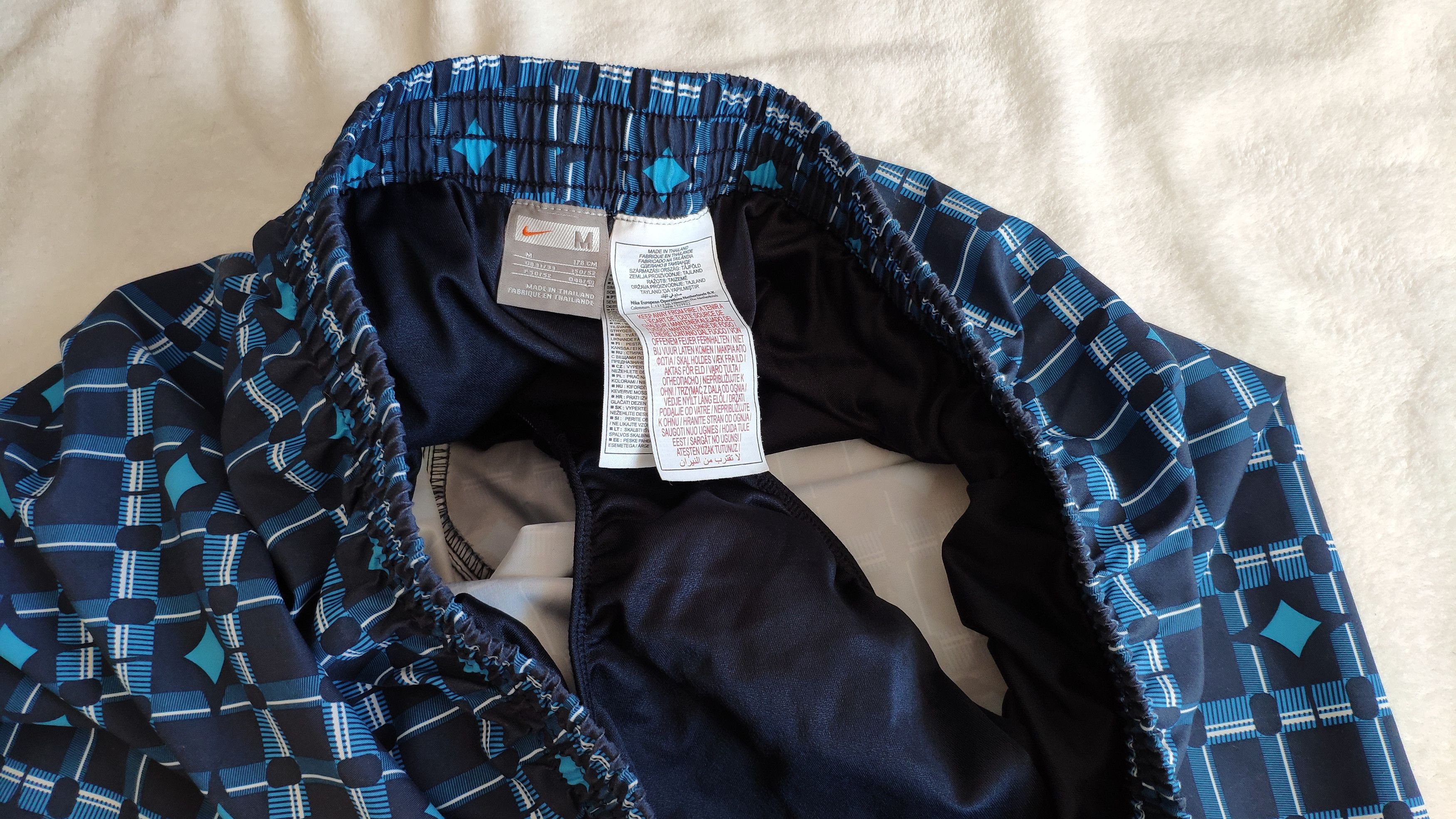 Nike Nike blue diamond print shorts Size US 31 - 5 Thumbnail