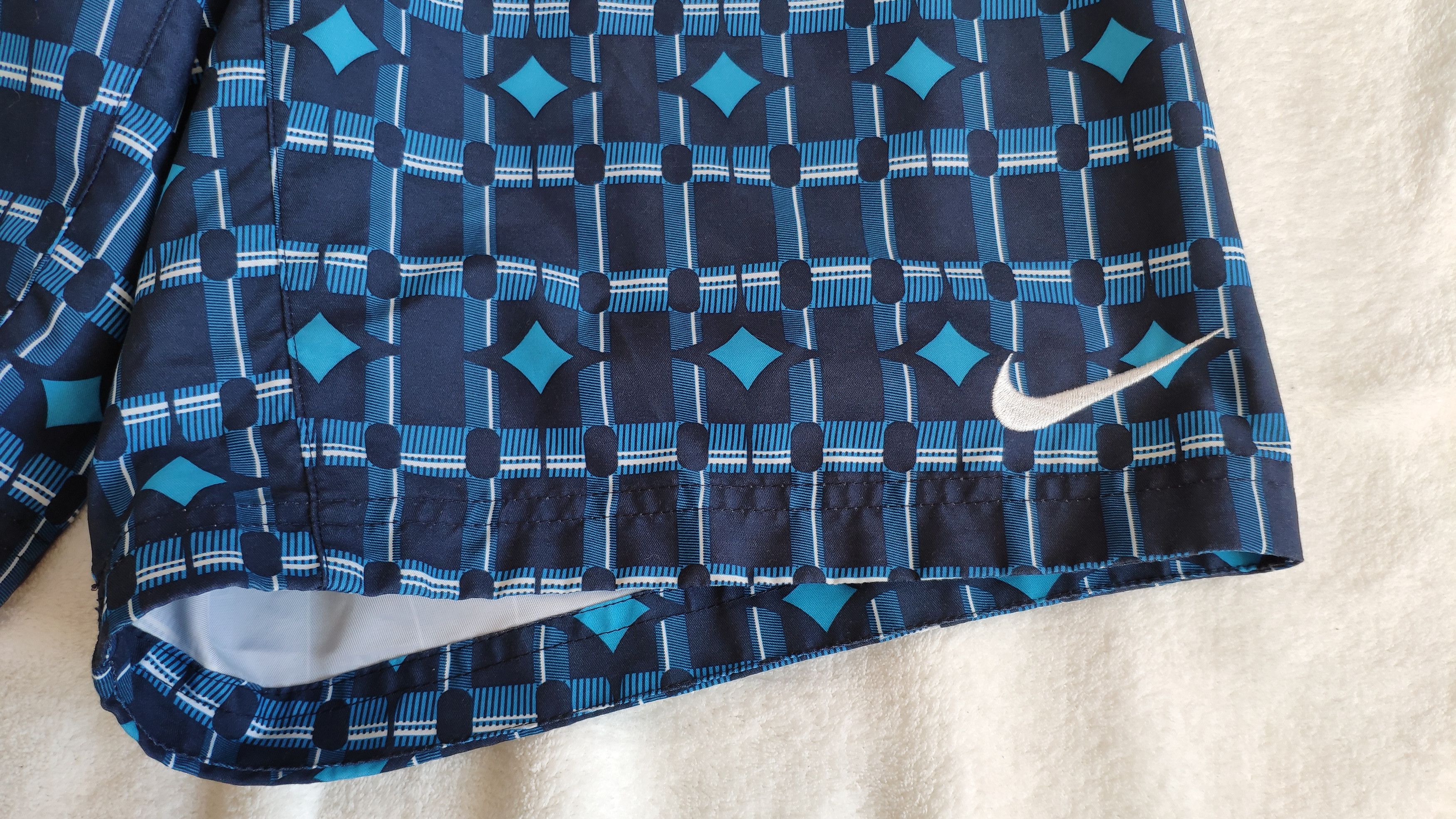 Nike Nike blue diamond print shorts Size US 31 - 4 Thumbnail