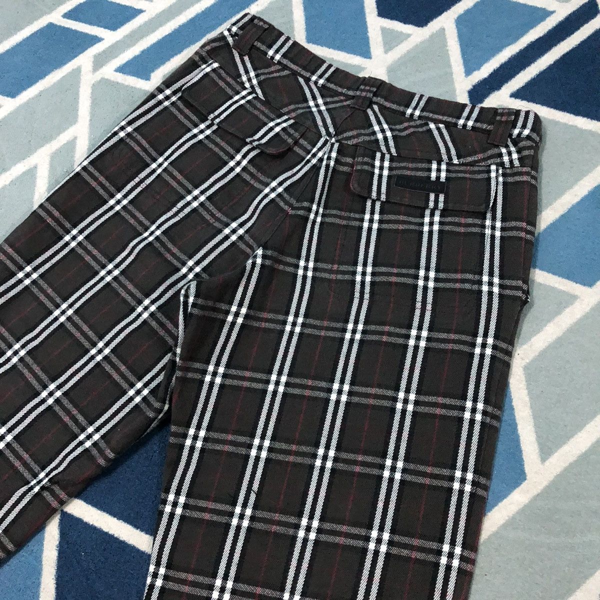 Burberry Hot💥 Rare Burberry Checked Bondage Pant Size US 28 / EU 44 - 10 Thumbnail