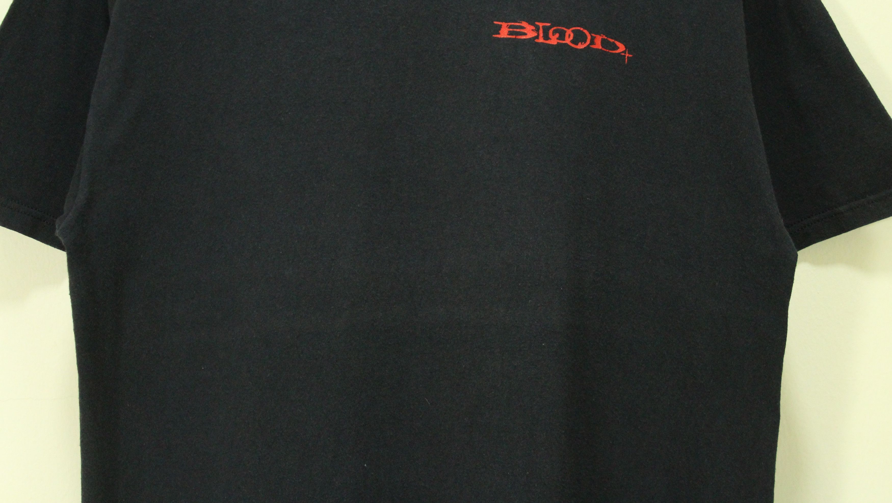 Expert Horror Vintage BLOOD T Shirt Horror Fantasy Suspense Vampire Anime Size US L / EU 52-54 / 3 - 5 Thumbnail