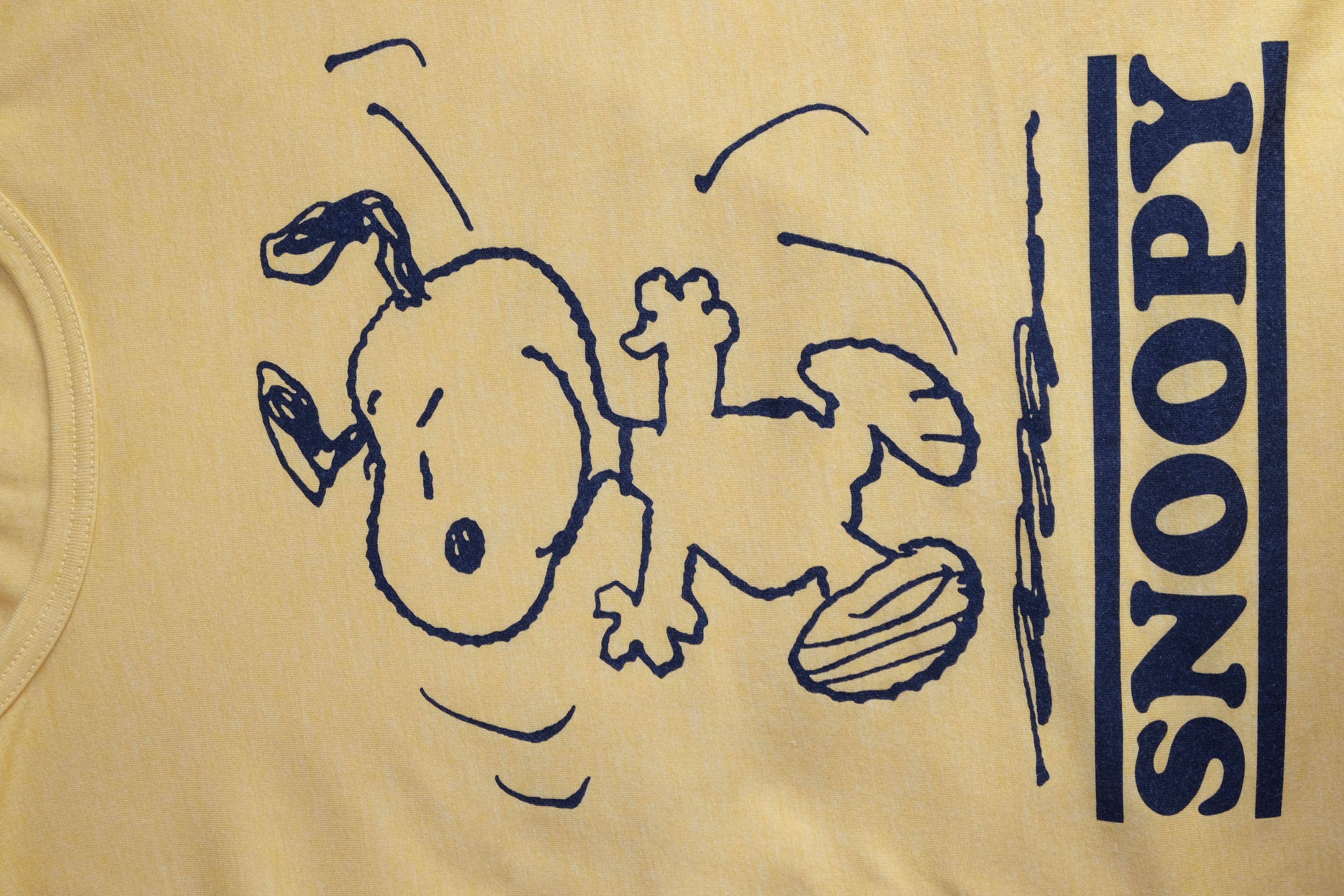 Peanuts × Uniqlo Peanuts medium snoopy t-shirt Size US M / EU 48-50 / 2 - 4 Thumbnail