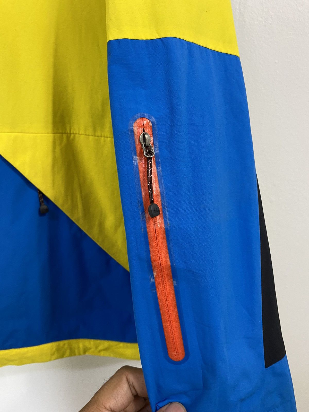 The North Face The North Face Colour Block Jacket Design Rare Design Size US L / EU 52-54 / 3 - 8 Thumbnail