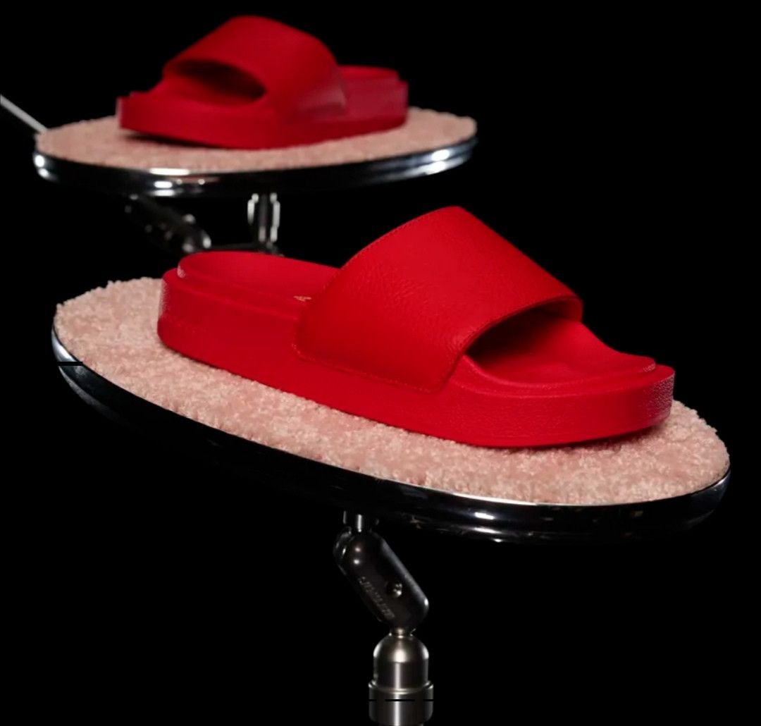 Adidas × Beyonce Adidas x Ivy Park Heart Slides ( Unisex) Size US 11 / EU 44 - 2 Thumbnail