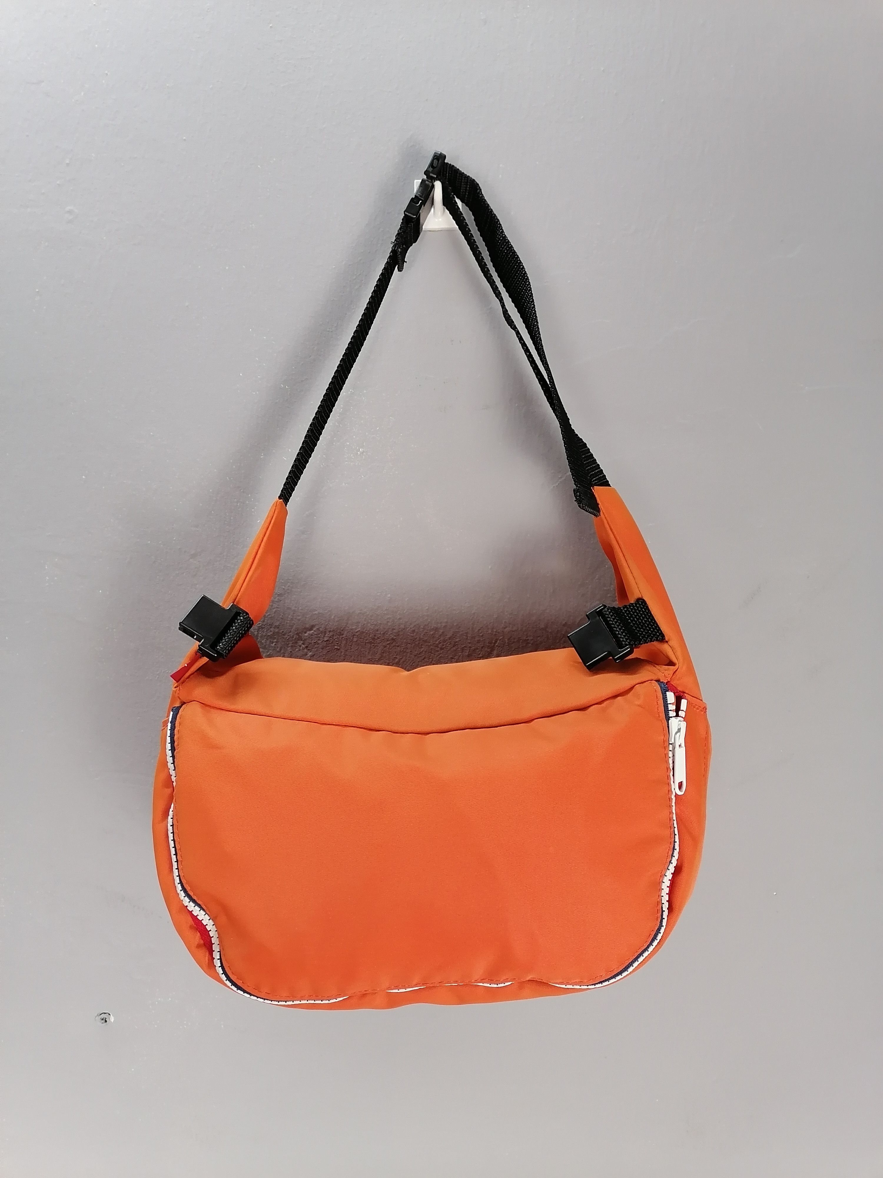 Hysteric Glamour × Japanese Brand LAST DROP❗Hysteric Glamour Two Way Bagpack / Waistbag🇯🇵 Size ONE SIZE - 3 Thumbnail