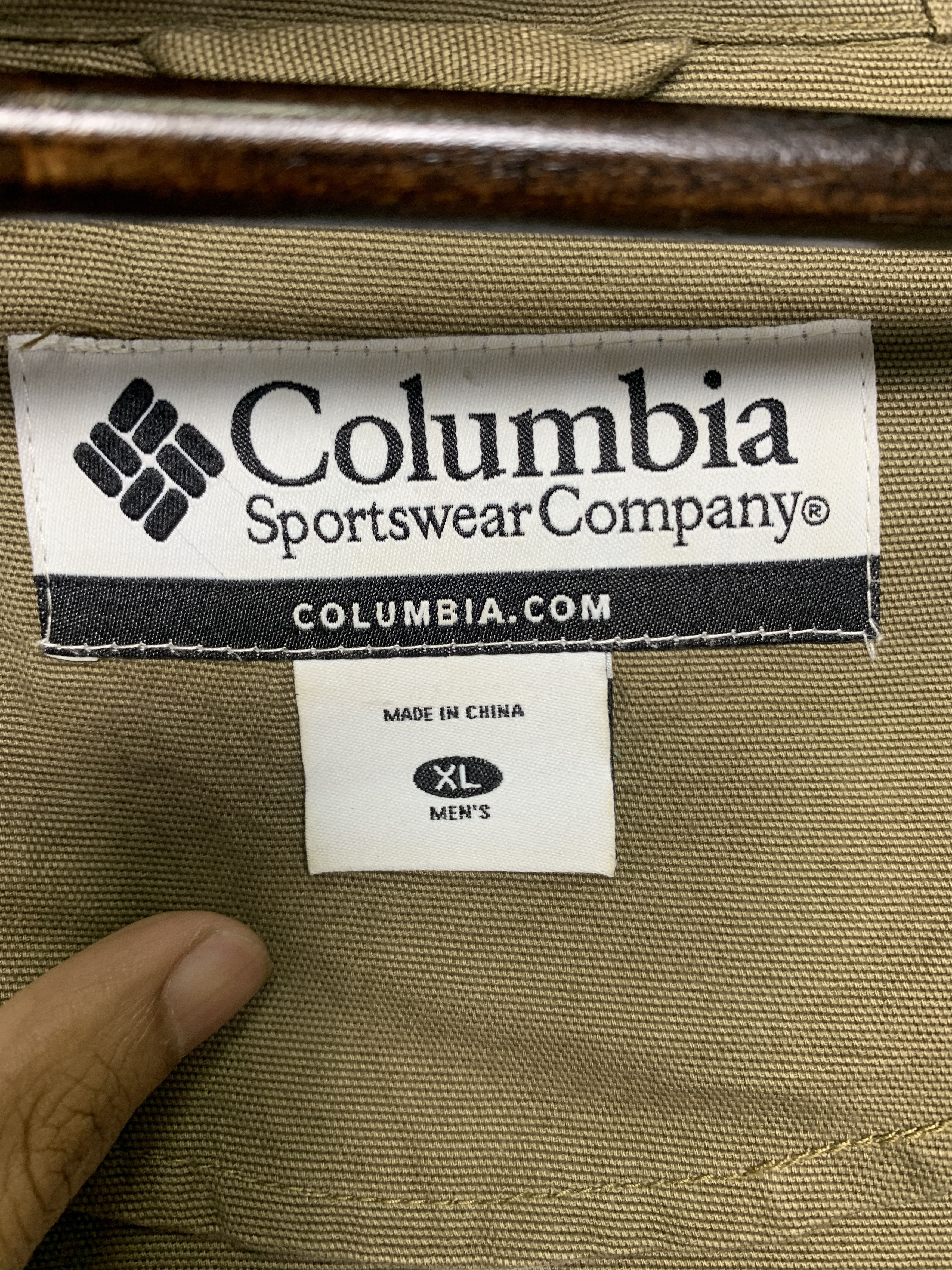 Columbia Vintage COLUMBIA Windbreaker Outdoor Jacket J0772 Size US L / EU 52-54 / 3 - 10 Thumbnail