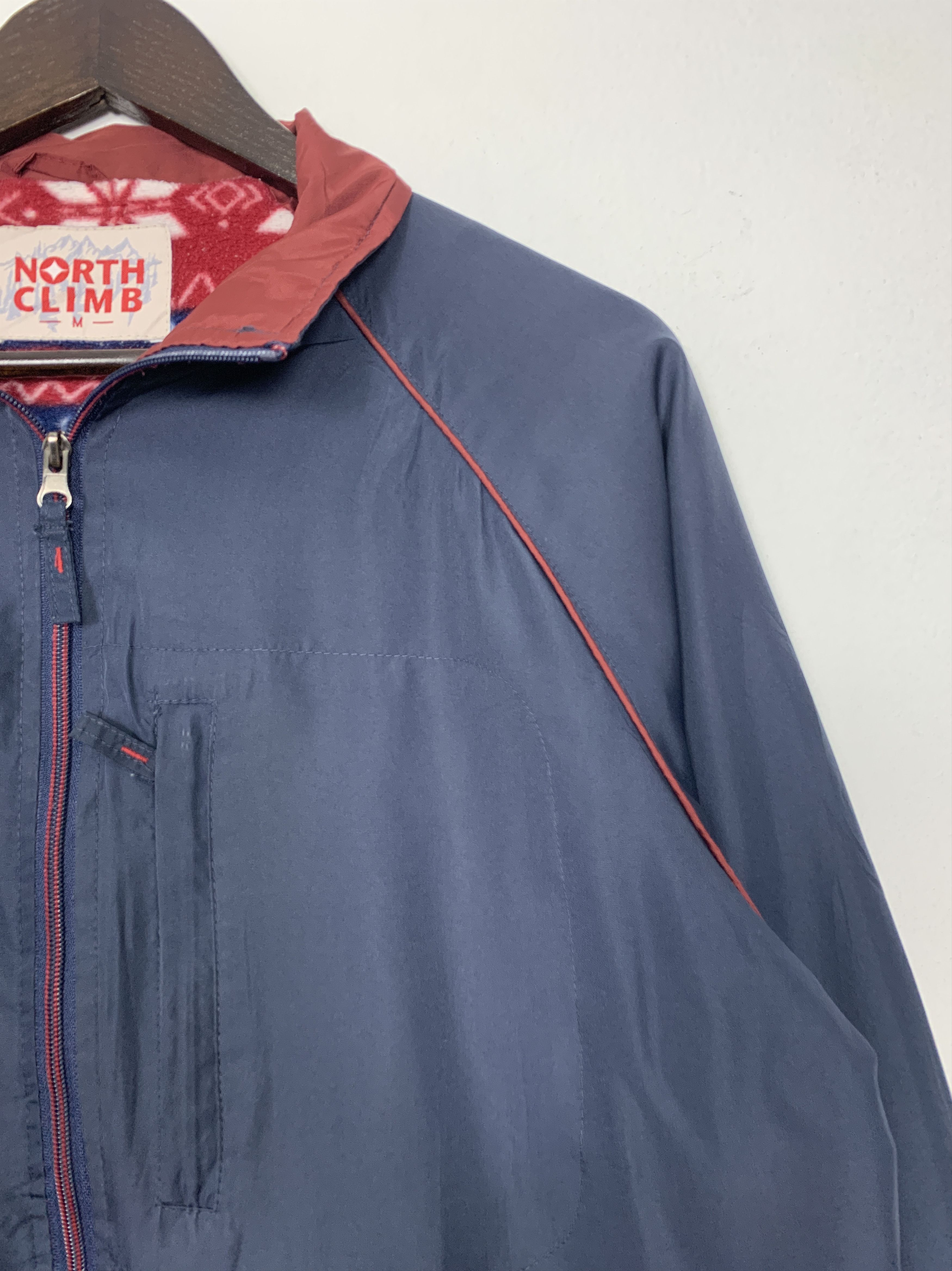 Japanese Brand Vintage NORTH CLIMB Native Pattern Lining Zip Up Jacket Size US S / EU 44-46 / 1 - 4 Thumbnail