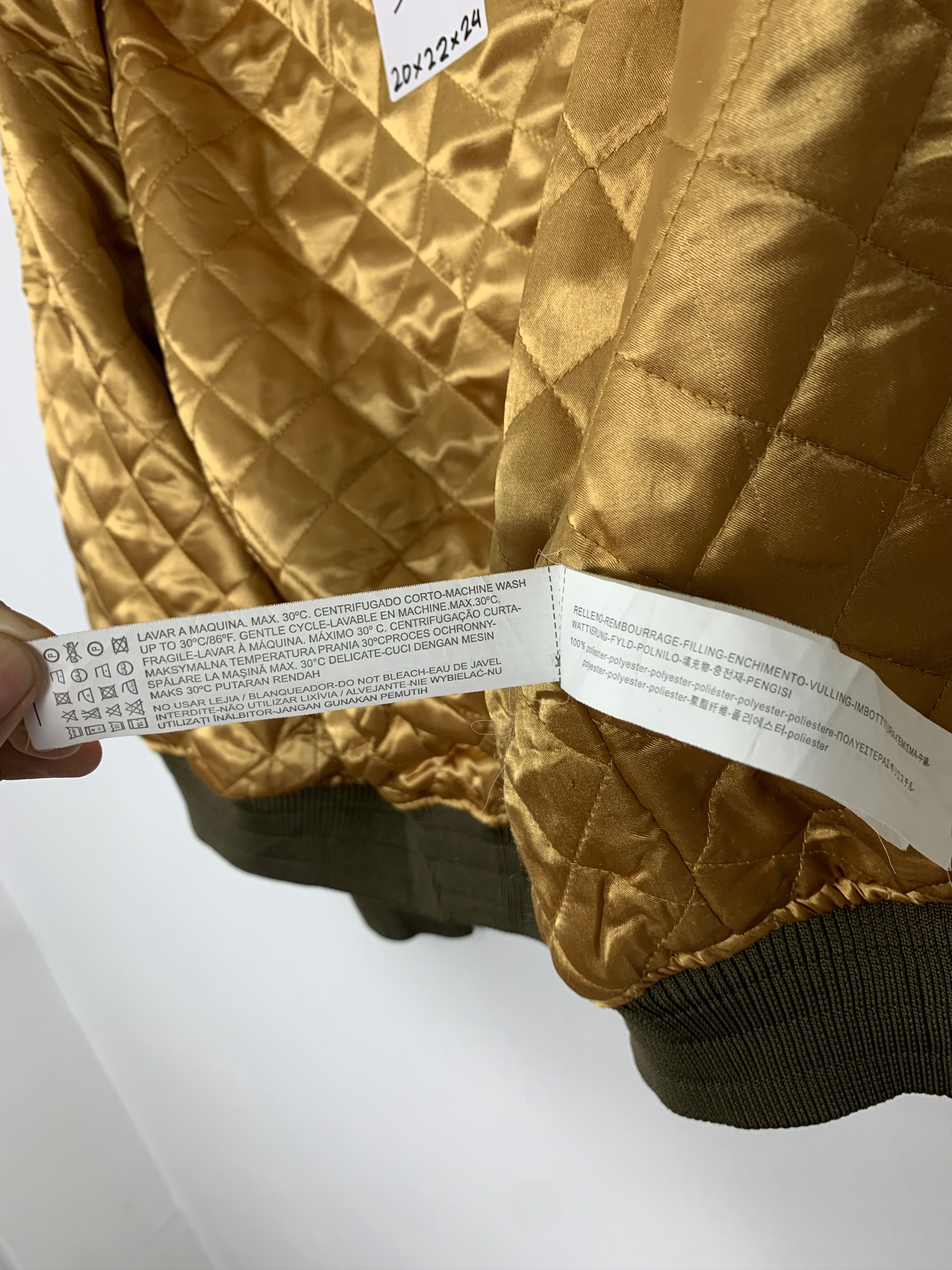 Bershka Vintage BERSHKA Quilted Lining Bombers Jacket J1079 Size US S / EU 44-46 / 1 - 12 Thumbnail